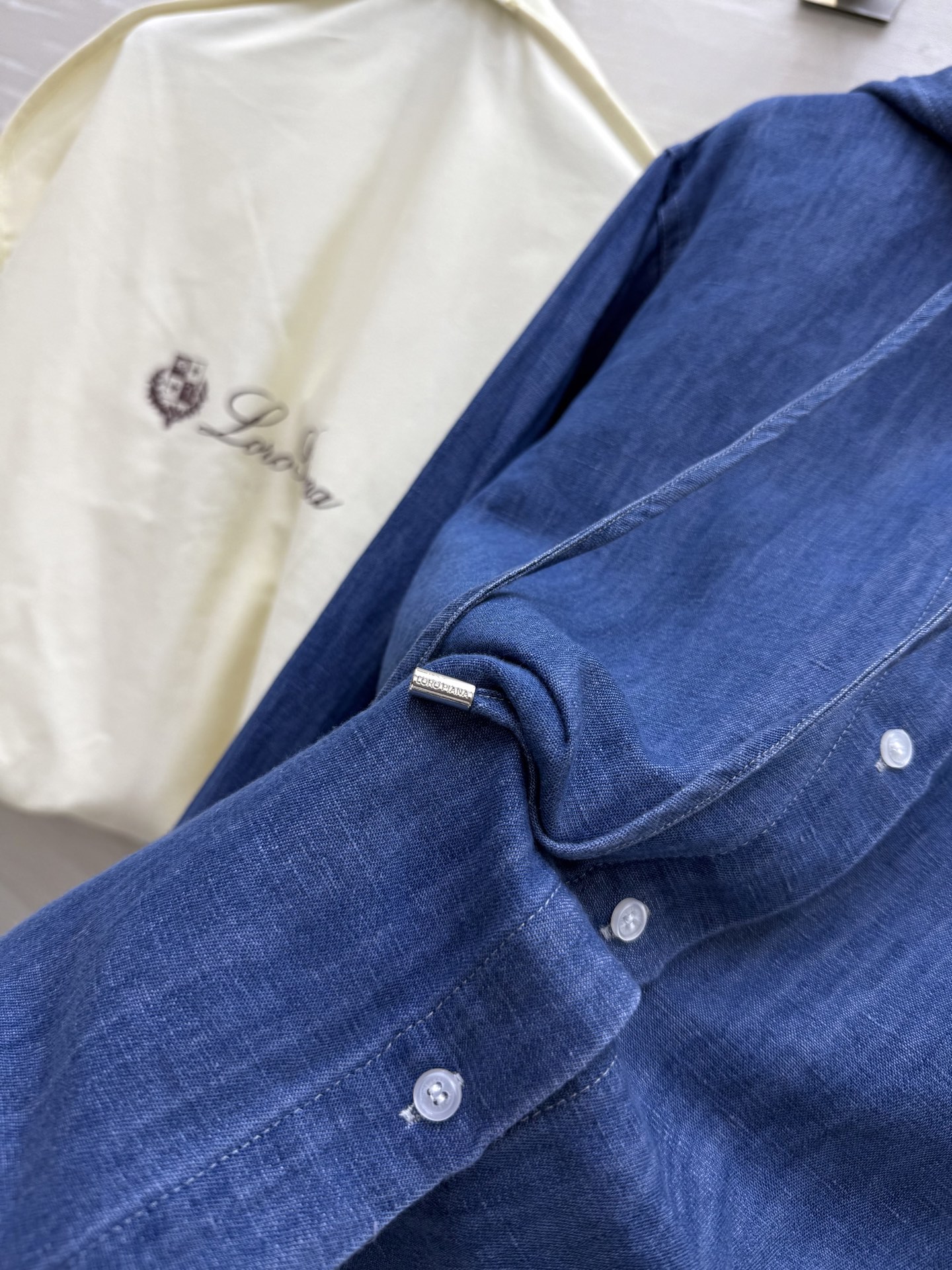 #LP²⁵早秋新款 连帽牛仔外套卫衣 高品质 现货来size：S/M/L（s码胸围：104，衣长：56）