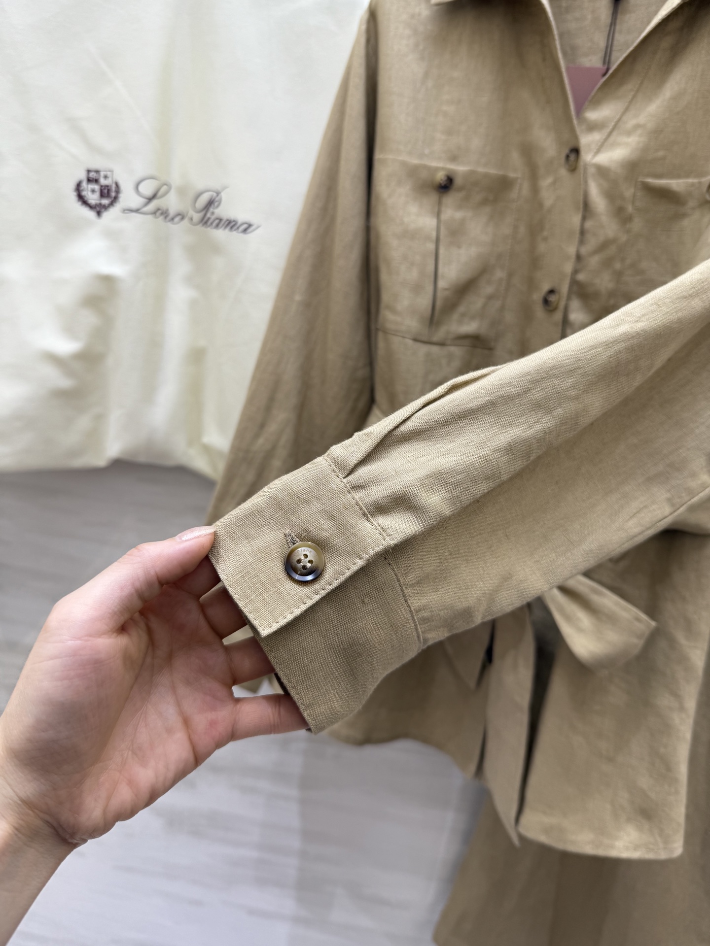 #LP🆕²⁵秋冬新款 纯天然亚麻系列 高品质定制 可分开拿size：S/M/L（s码肩宽：43，胸围：1