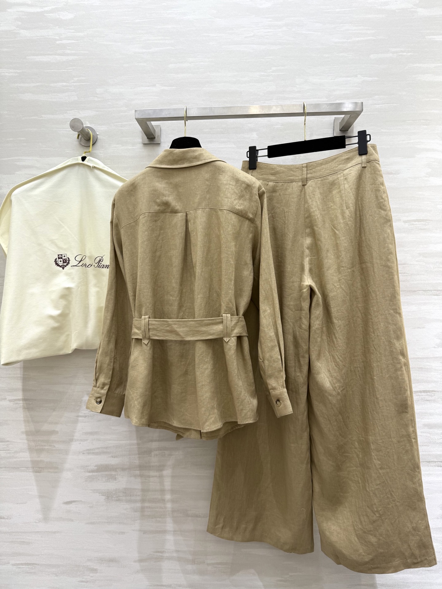 #LP🆕²⁵秋冬新款 纯天然亚麻系列 高品质定制 可分开拿size：S/M/L（s码肩宽：43，胸围：1