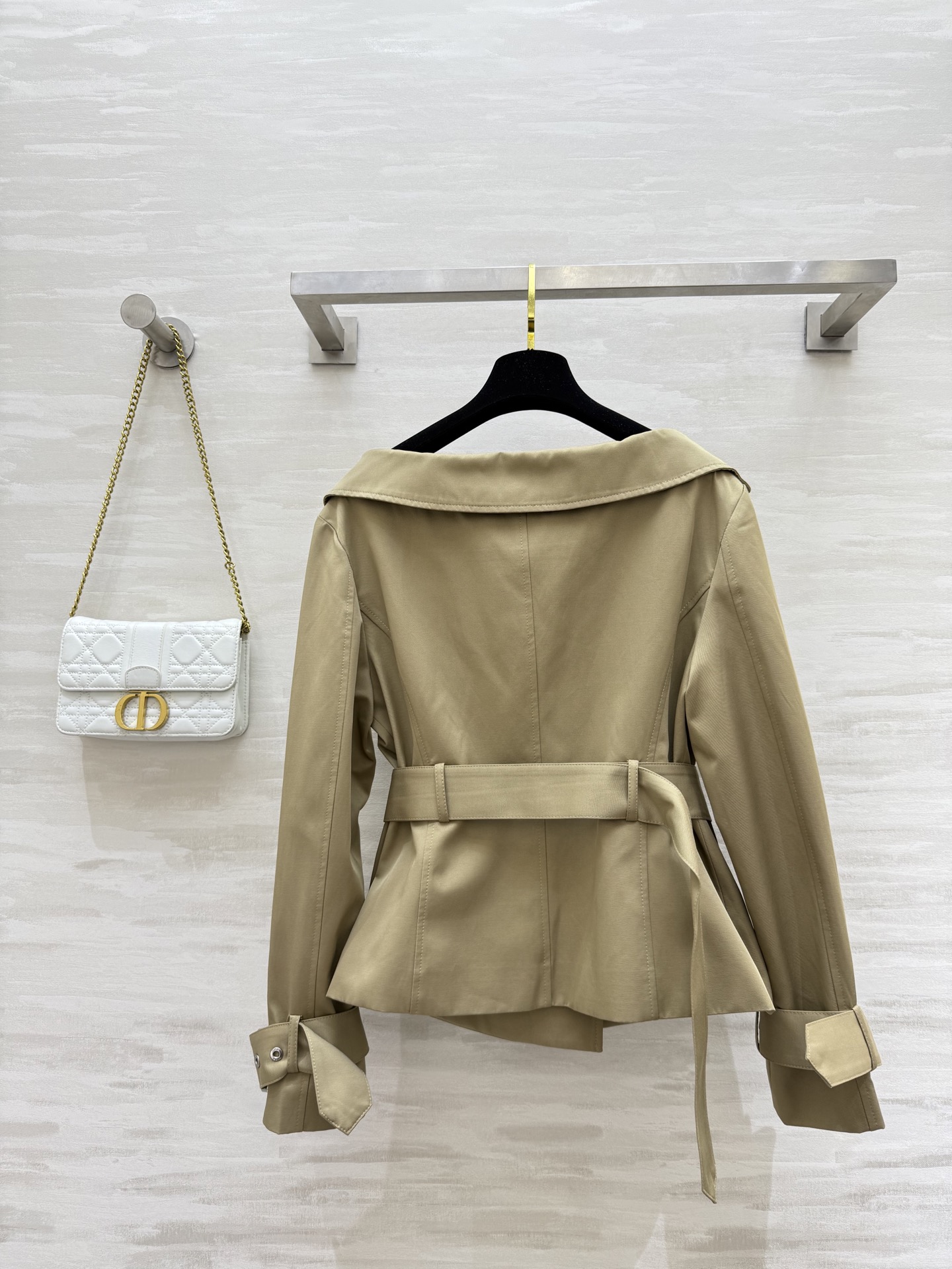 #DIO♡²⁵早秋新款 一字领风衣外套 高品质 现货首发size：36/38/40（36码胸围：90，衣