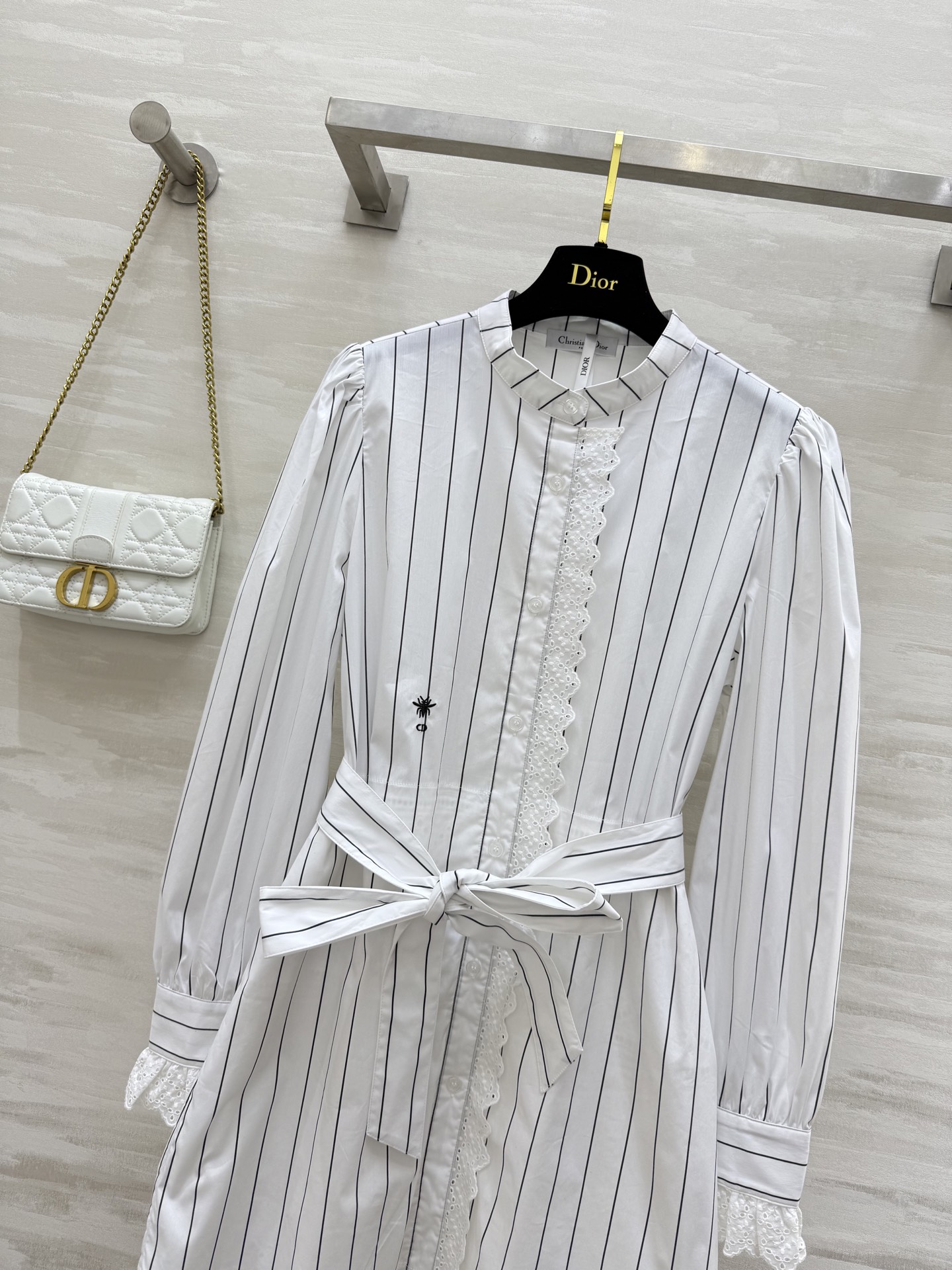 #DIO♡²⁵早秋新款 竖条纹衬衣裙 高品质 现货来size：S/M/L（s码肩宽：36，胸围：100，