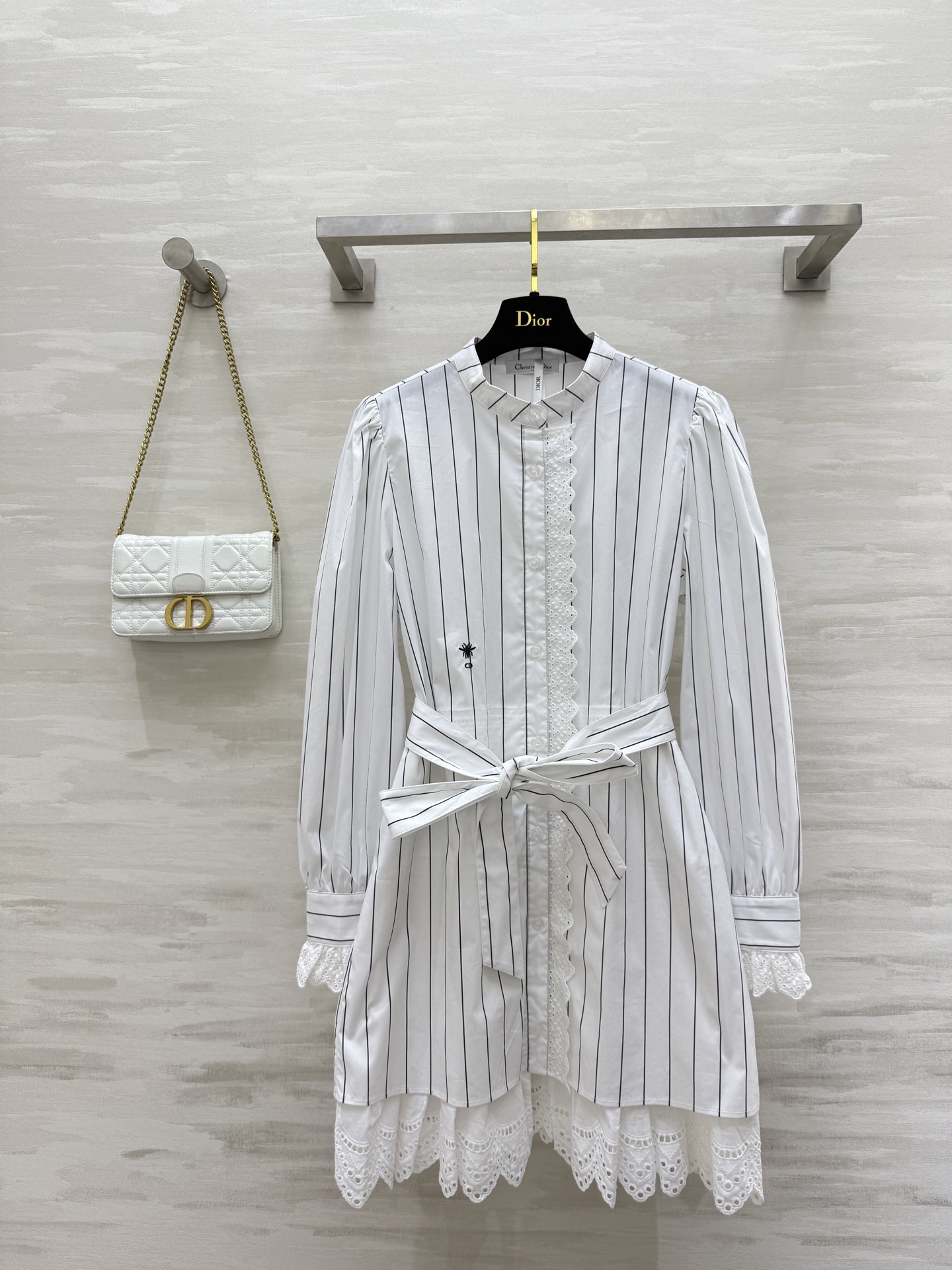 NO:491936,#DIO early autumn new style vertical striped shirt dress high quality spot sizeS/M/L (size s size shoulder width 36, bust 100, length 86), dior, skirts, alexander wang19860909#DIO早秋新款 竖条纹衬衣裙 高品质 现货来sizeS/M/L（s码肩宽36,胸围100,衣长86）,,dior,skirts,alexander wang,Women's clothing