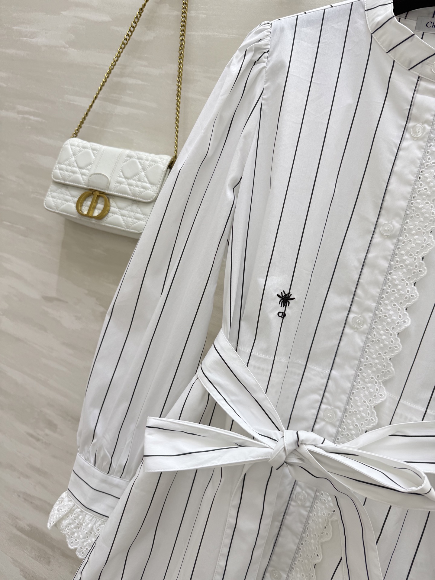 #DIO♡²⁵早秋新款 竖条纹衬衣裙 高品质 现货来size：S/M/L（s码肩宽：36，胸围：100，