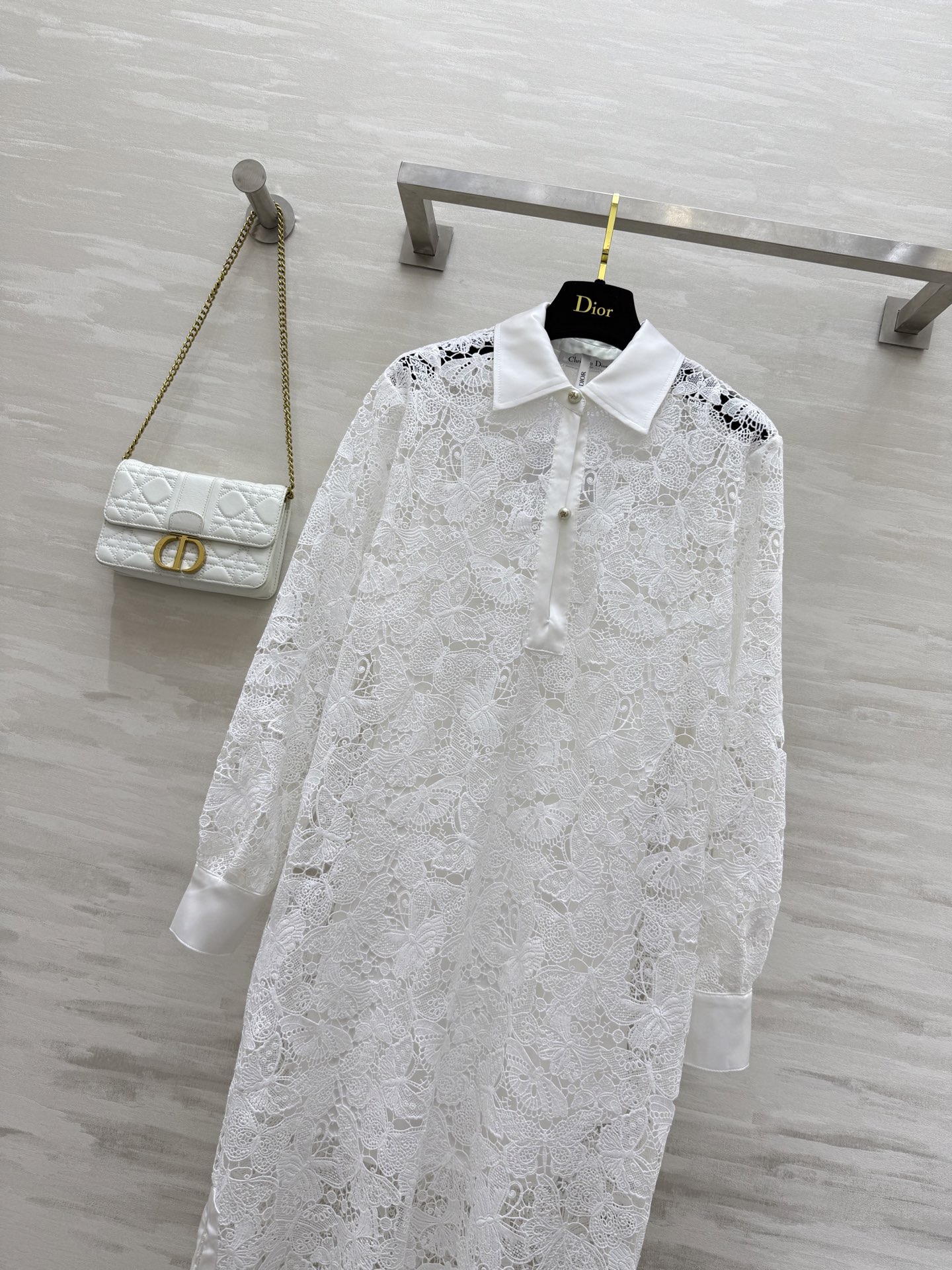 #Dio♡²⁵早秋新款 🦋系列 蕾丝衬衣长裙 定制面料奢华高级 高品质 现货首发size：36/38/4