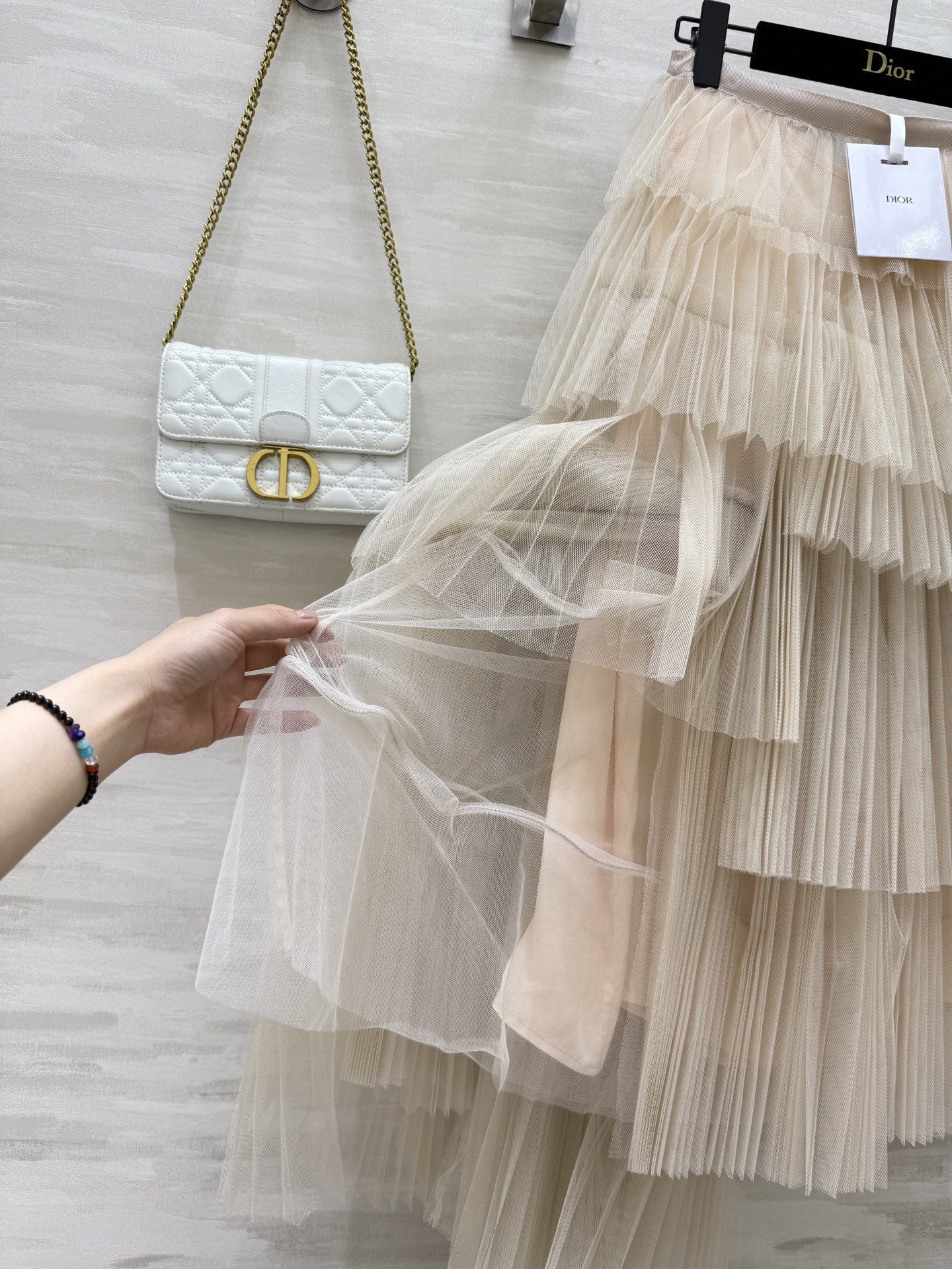 #DIO♡²⁵早秋新款 不规则网纱半裙 高级有设计感 高品质 现货首发size：36/38/40（36码