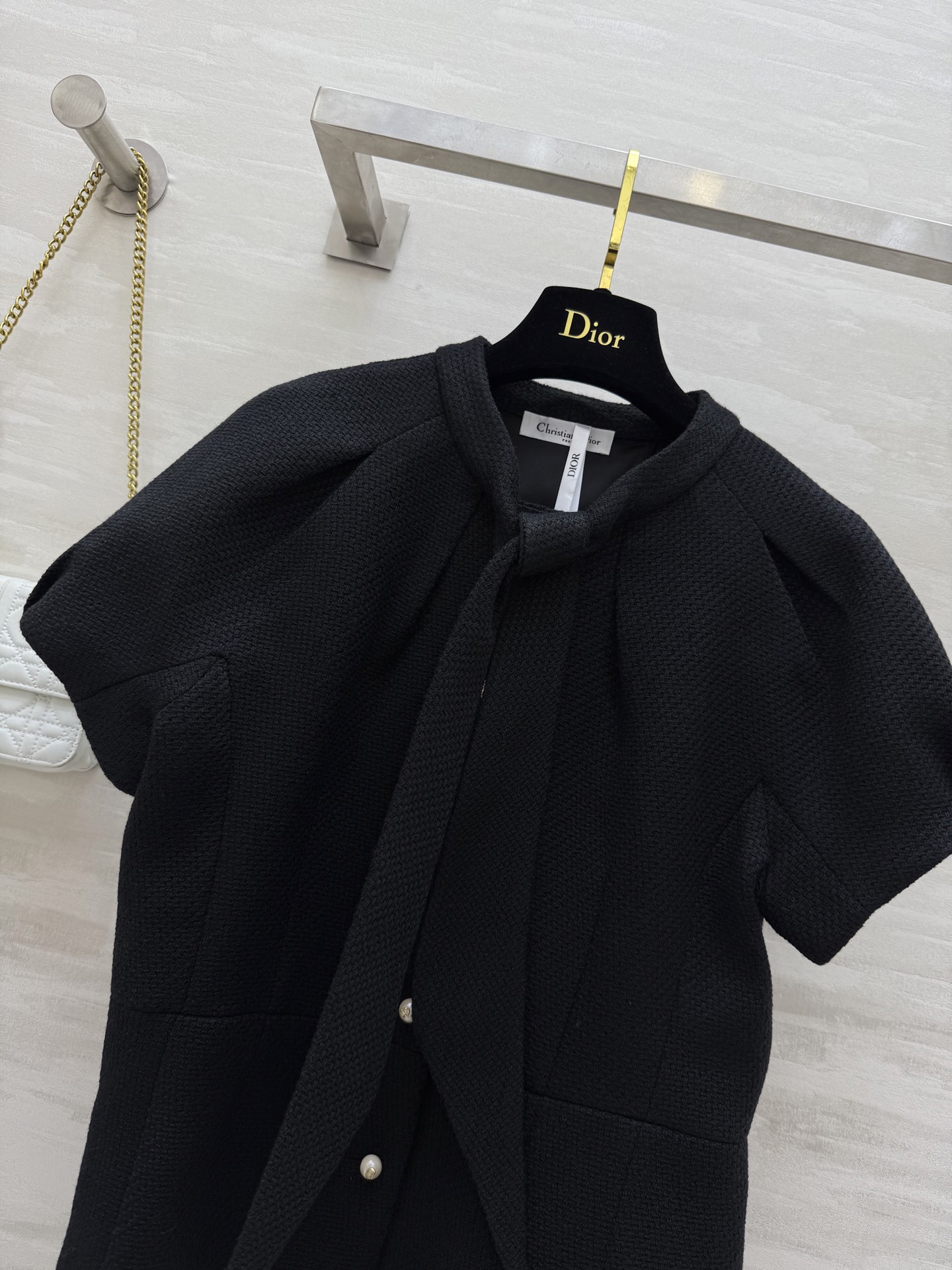 #DIO♡²⁵秋冬新款 领带装饰宫廷风泡泡袖上衣 高品质 现货来size：36/38/40（36码胸围：