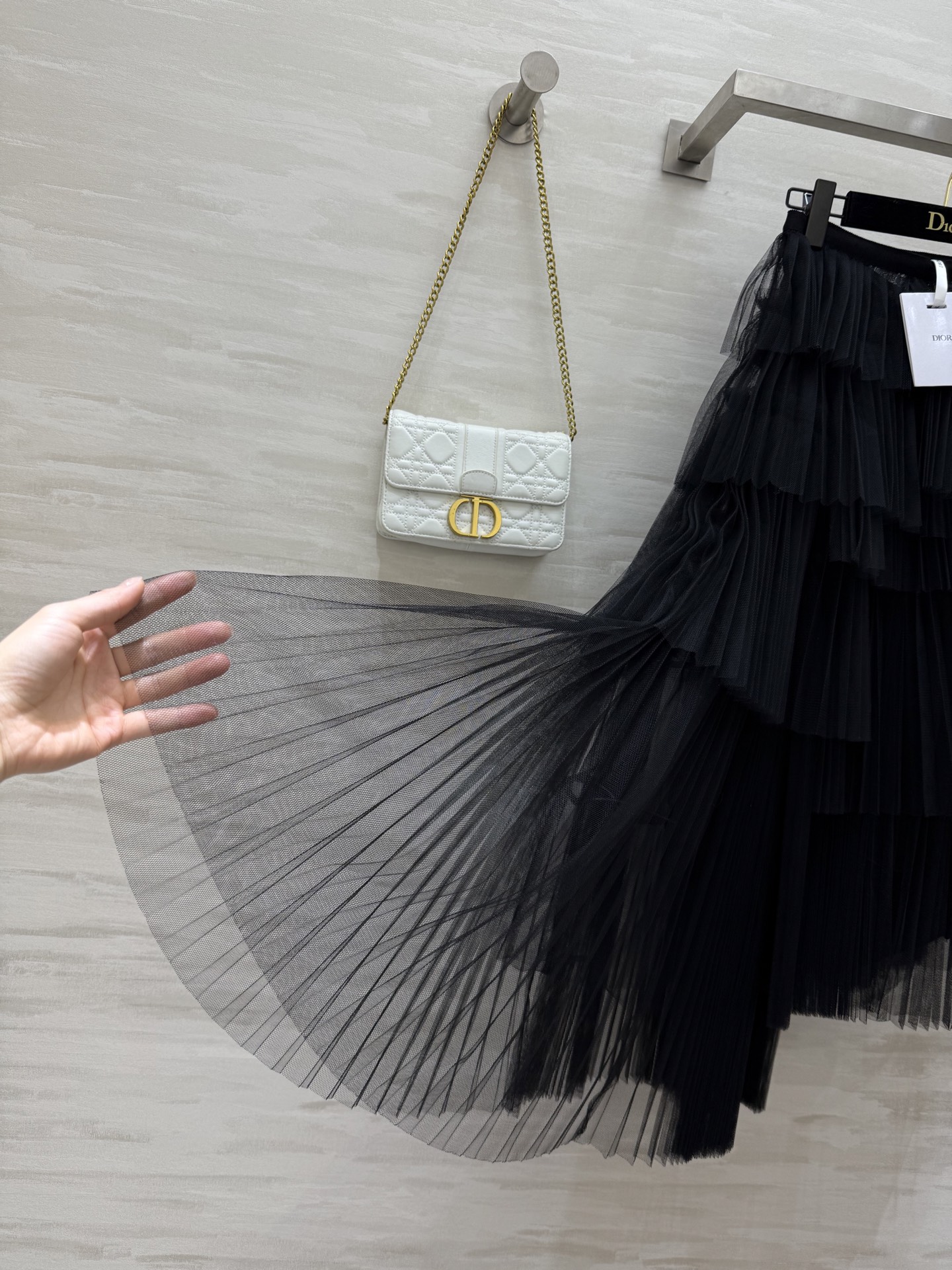 #DIO♡²⁵早秋新款 不规则网纱半裙 高级有设计感 高品质 现货首发size：36/38/40（36码