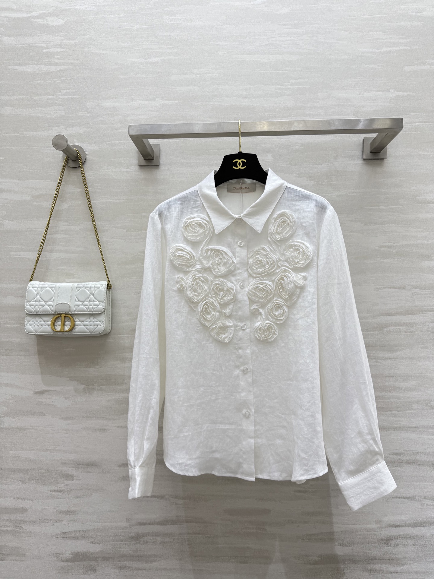 NO:493652,#Zimm early autumn new style vacation series Heavy industry three-dimensional flower linen shirt high quality spot sizeS/M/L (size s size 42 shoulder width, bust 102, length 62), alexander wang19860909#Zimm早秋新款 度假系列 重工立体花朵亚麻衬衣 高品质 现货来sizeS/M/L（s码肩宽42,胸围102,衣长62）,,alexander wang,Women's clothing