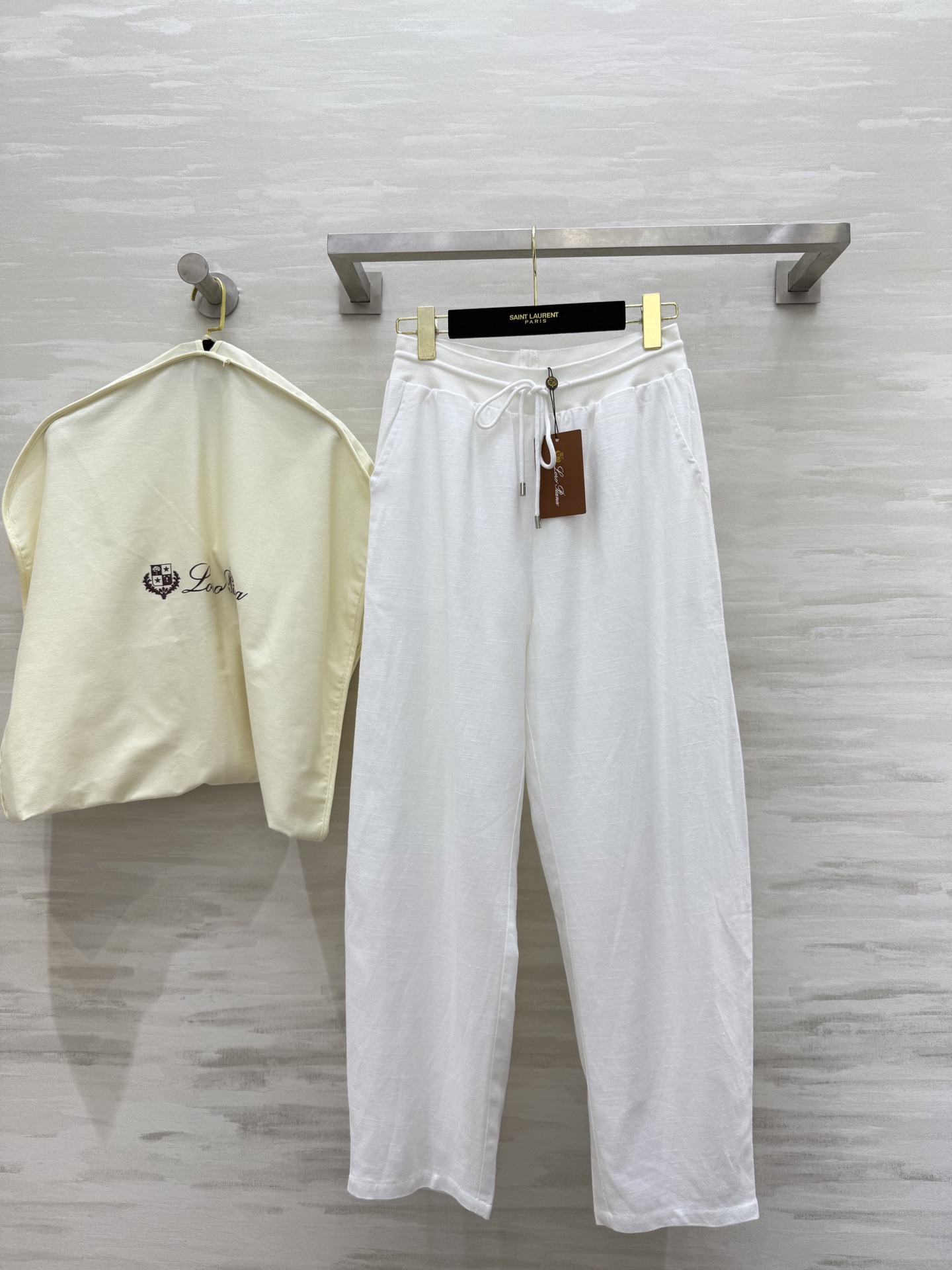 NO:495303,#LoroPian autumn and winter series high-end cotton and linen conical pants really yyds!  High-quality customization Spot sizeS/M/L (size size 66, hip circumference 96, pants length 98), loro piana, alexander wang19860909#LoroPian秋冬系列 高级感棉麻锥形裤 真的yyds！高品质定制 现货来sizeS/M/L（s码腰围66,臀围96,裤长98）,,loro piana,alexander wang,Women's clothing