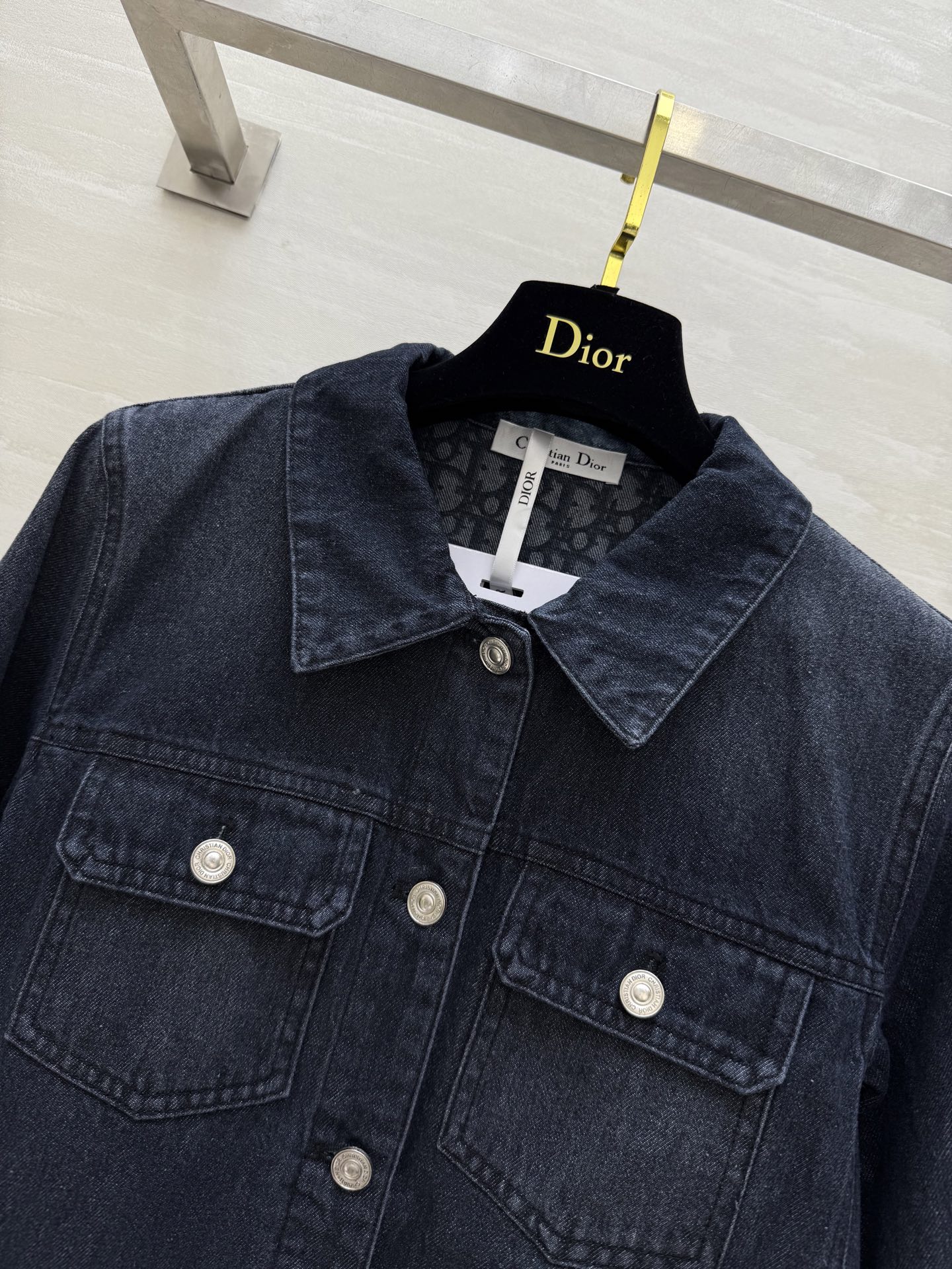 #DIO♡²⁵早秋新款 logo老花牛仔外套 高品质 现货来size：S/M/L（s码胸围：90，衣长：
