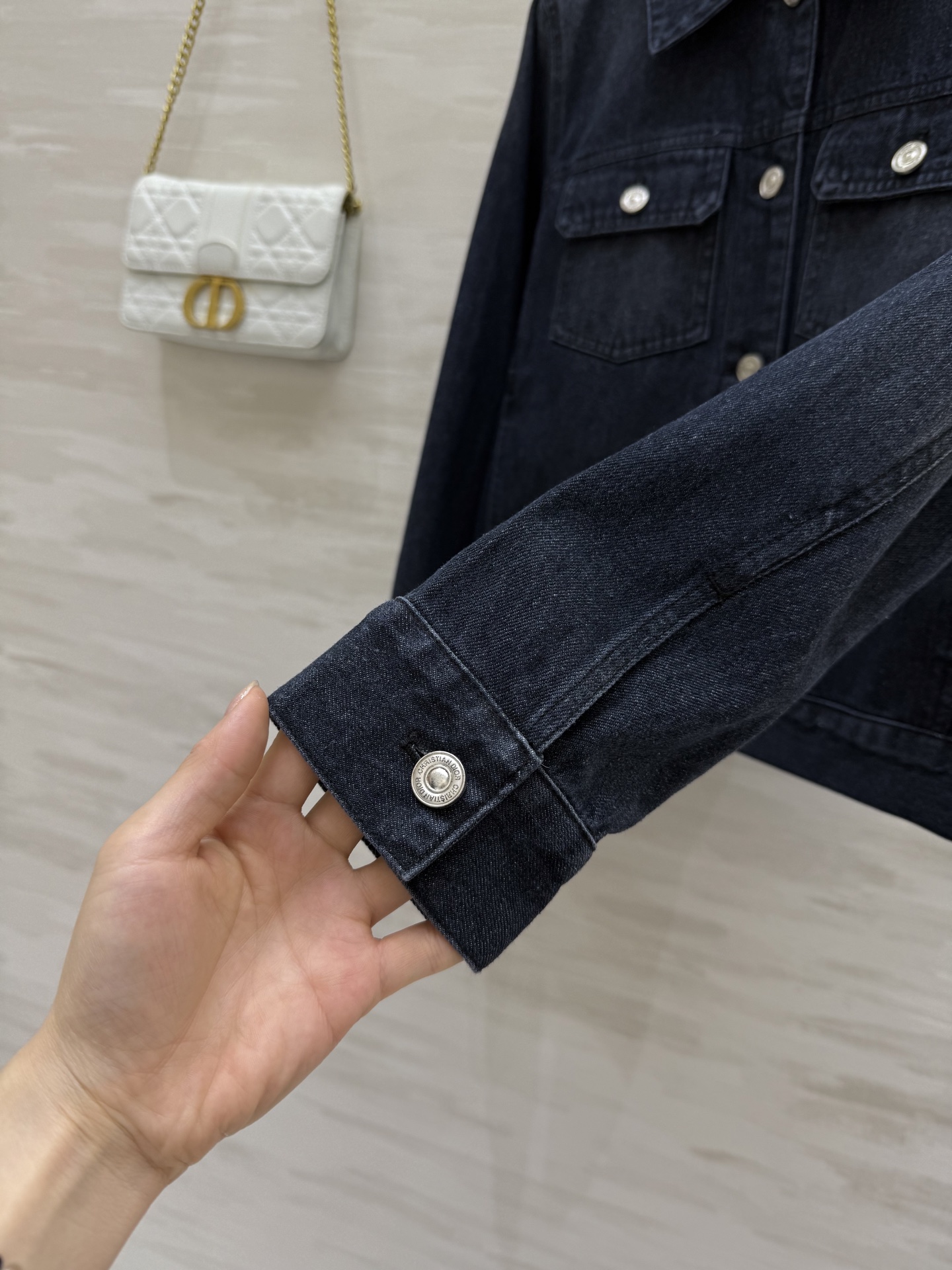 #DIO♡²⁵早秋新款 logo老花牛仔外套 高品质 现货来size：S/M/L（s码胸围：90，衣长：