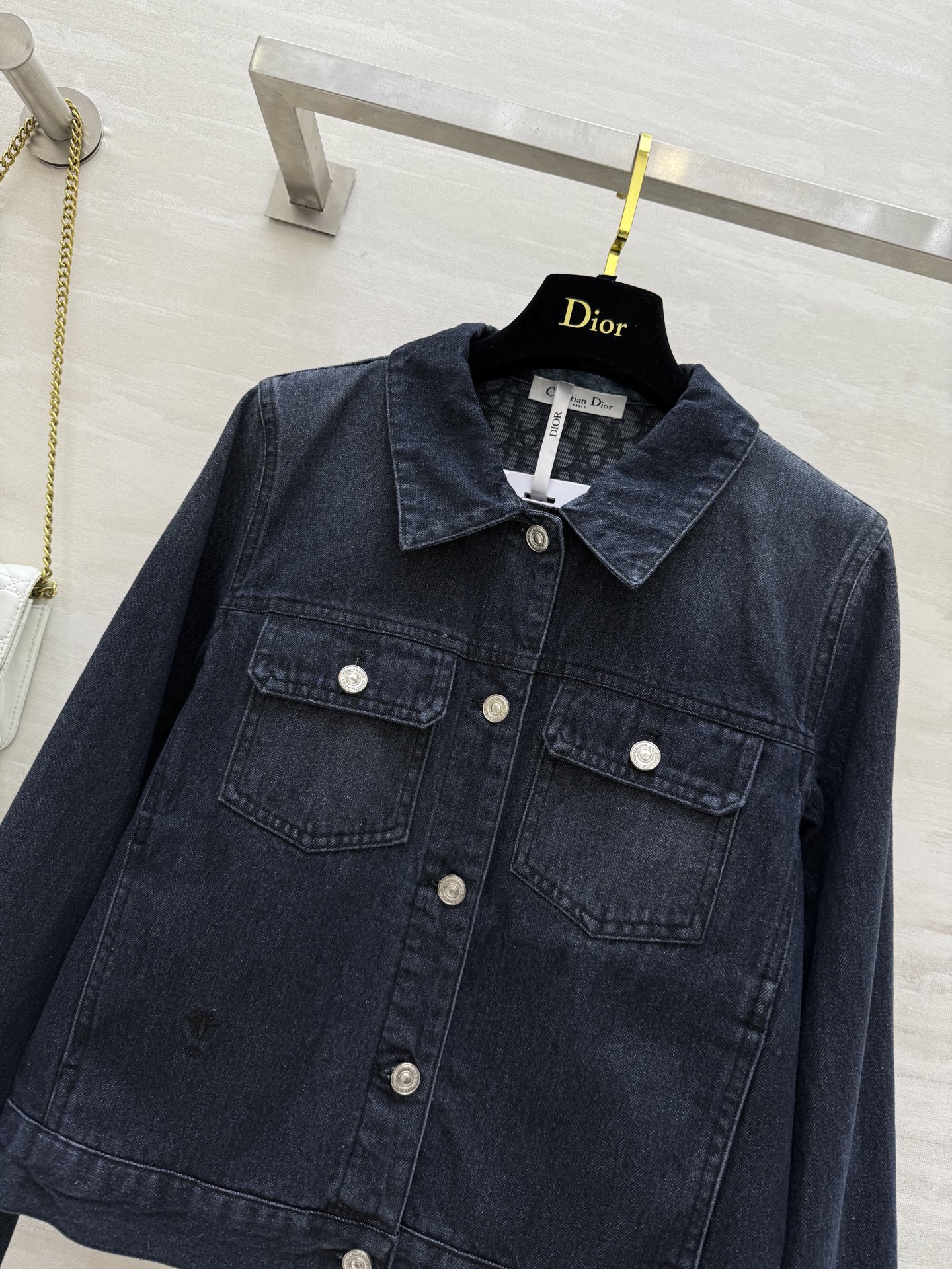 #DIO♡²⁵早秋新款 logo老花牛仔外套 高品质 现货来size：S/M/L（s码胸围：90，衣长：