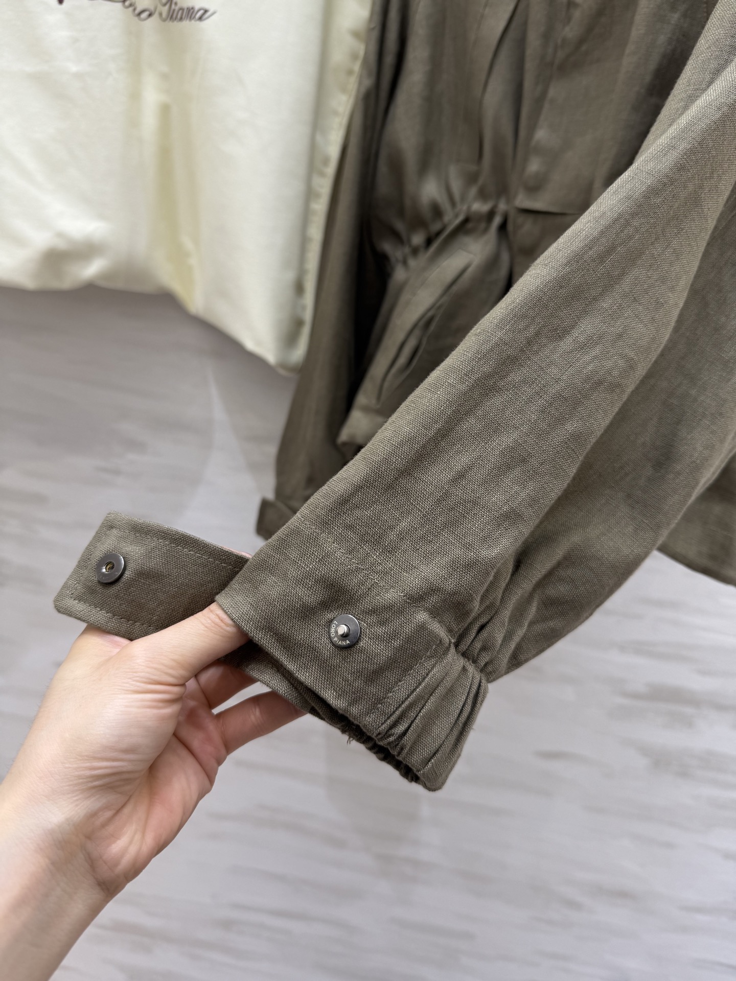 #LP¹¹⁵早秋新款 亚麻收腰立领外套 高品质定制 现货首发size：S/M/L（s码胸围：114，衣长