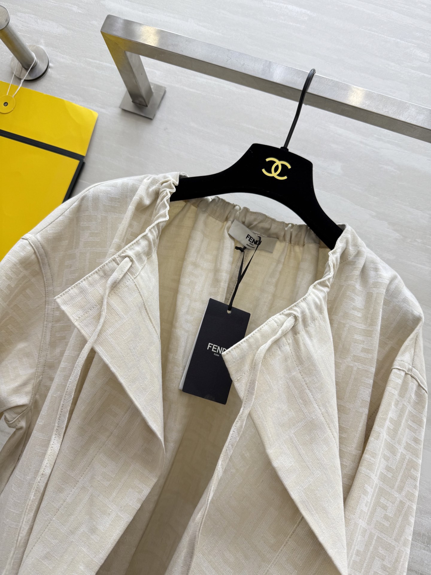 #FEND♡²⁵早秋新款 FF字母印花斗篷外套 高品质定制 现货首发size：S/M/L（s码胸围：15