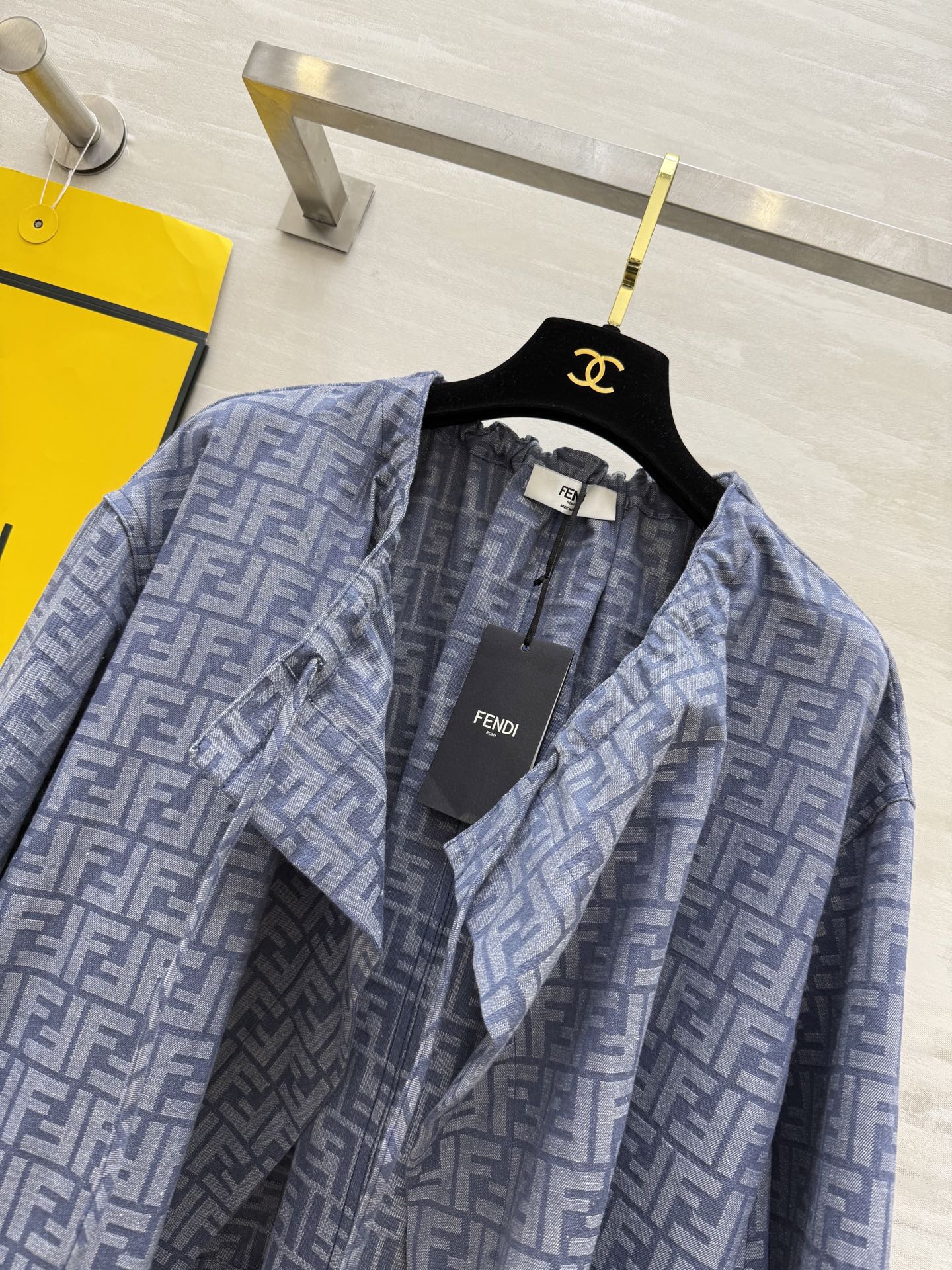 #FEND♡²⁵早秋新款 FF字母印花斗篷外套 高品质定制 现货首发size：S/M/L（s码胸围：15