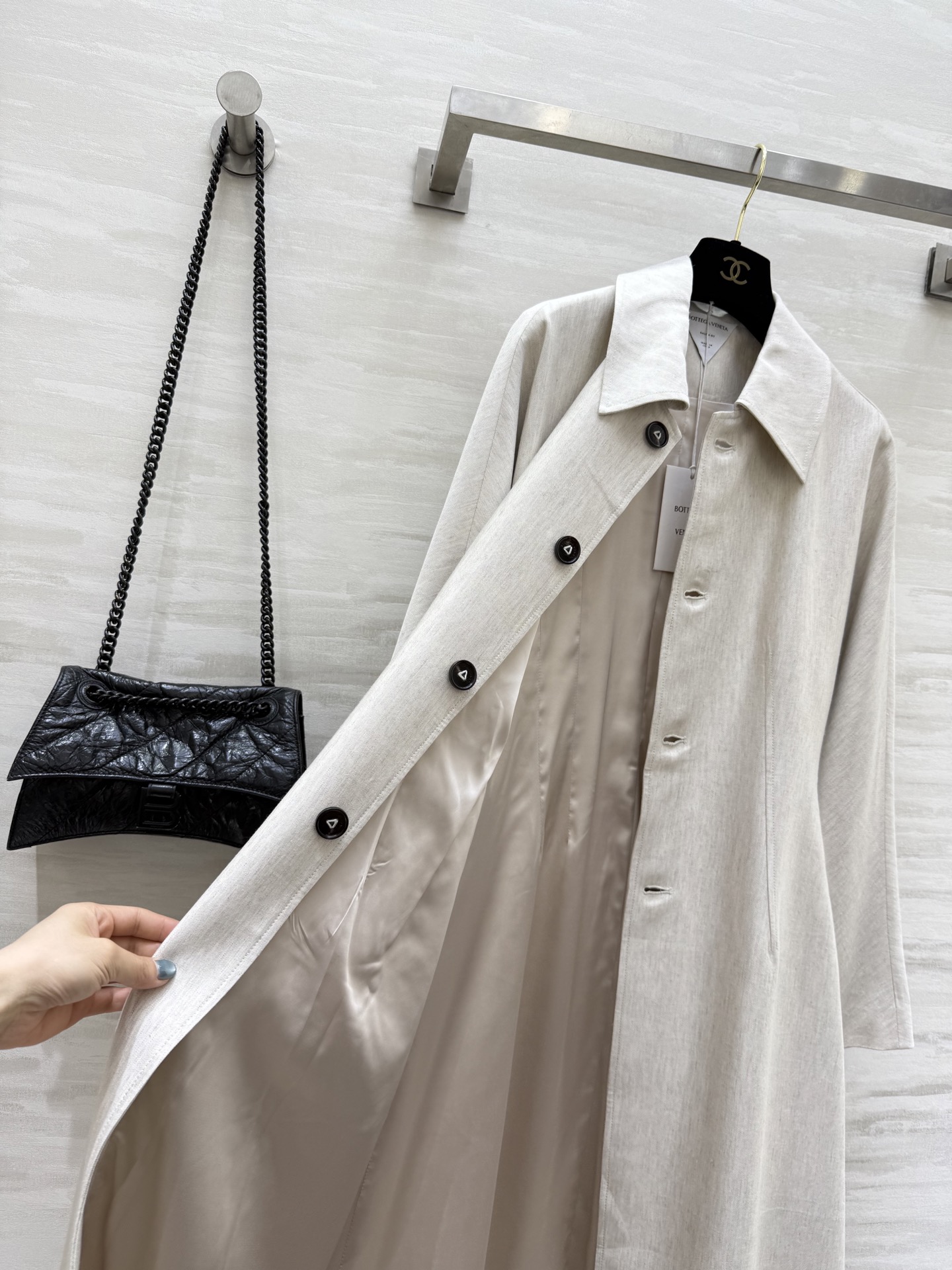 Bottega Venet♡²⁵早秋新款 亚麻风衣式连衣裙 定制100%亚麻面料 立体剪裁收腰版型 高品