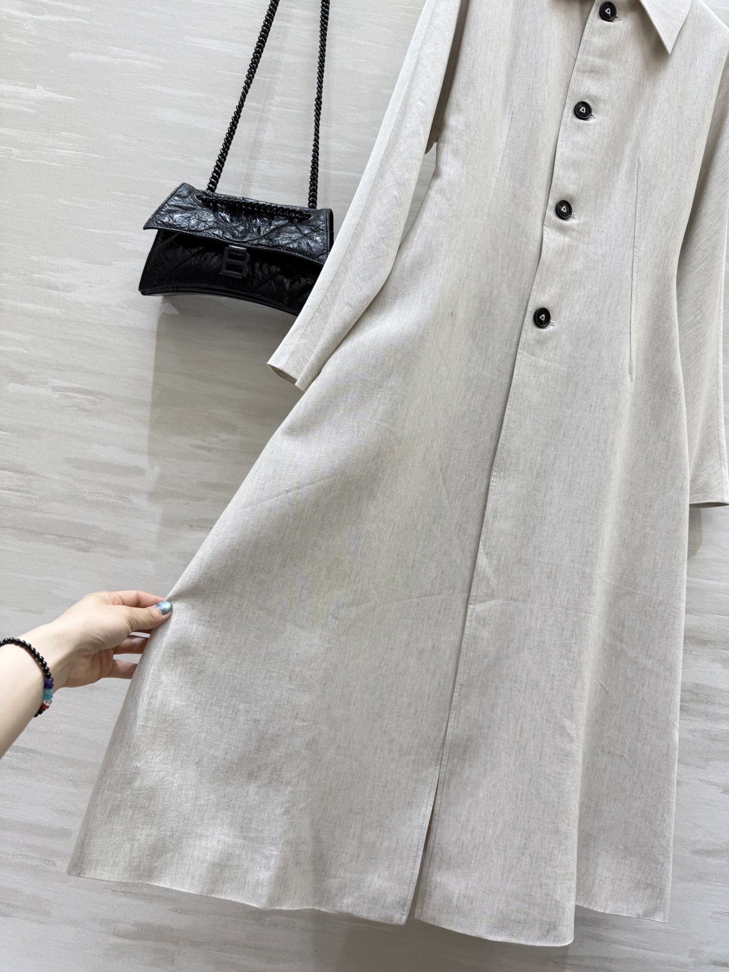 Bottega Venet♡²⁵早秋新款 亚麻风衣式连衣裙 定制100%亚麻面料 立体剪裁收腰版型 高品