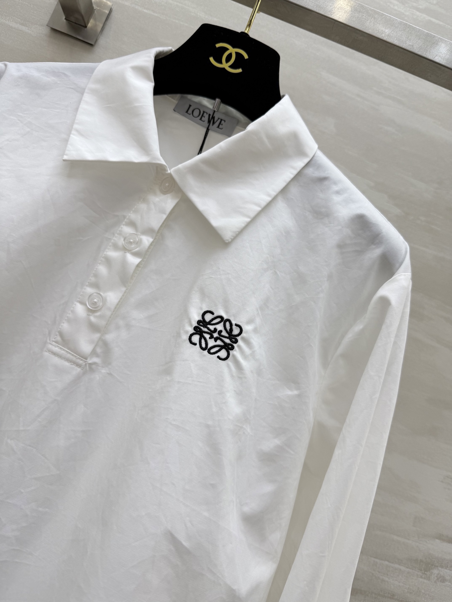 #Loew♡²⁵早秋新款 A字娃娃款衬衣 定制纯棉质地 高品质 现货来size：S/M/L（s码肩宽：4