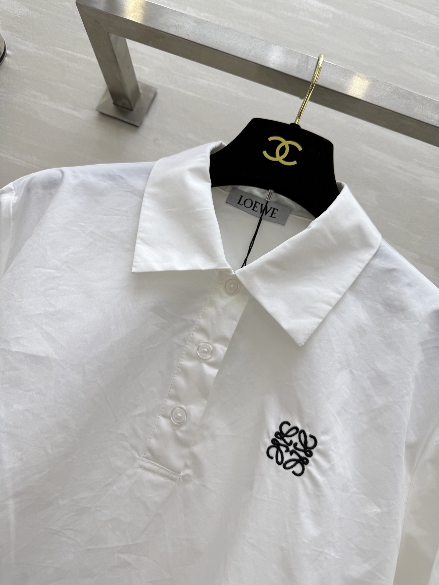 #Loew♡²⁵早秋新款 A字娃娃款衬衣 定制纯棉质地 高品质 现货来size：S/M/L（s码肩宽：4