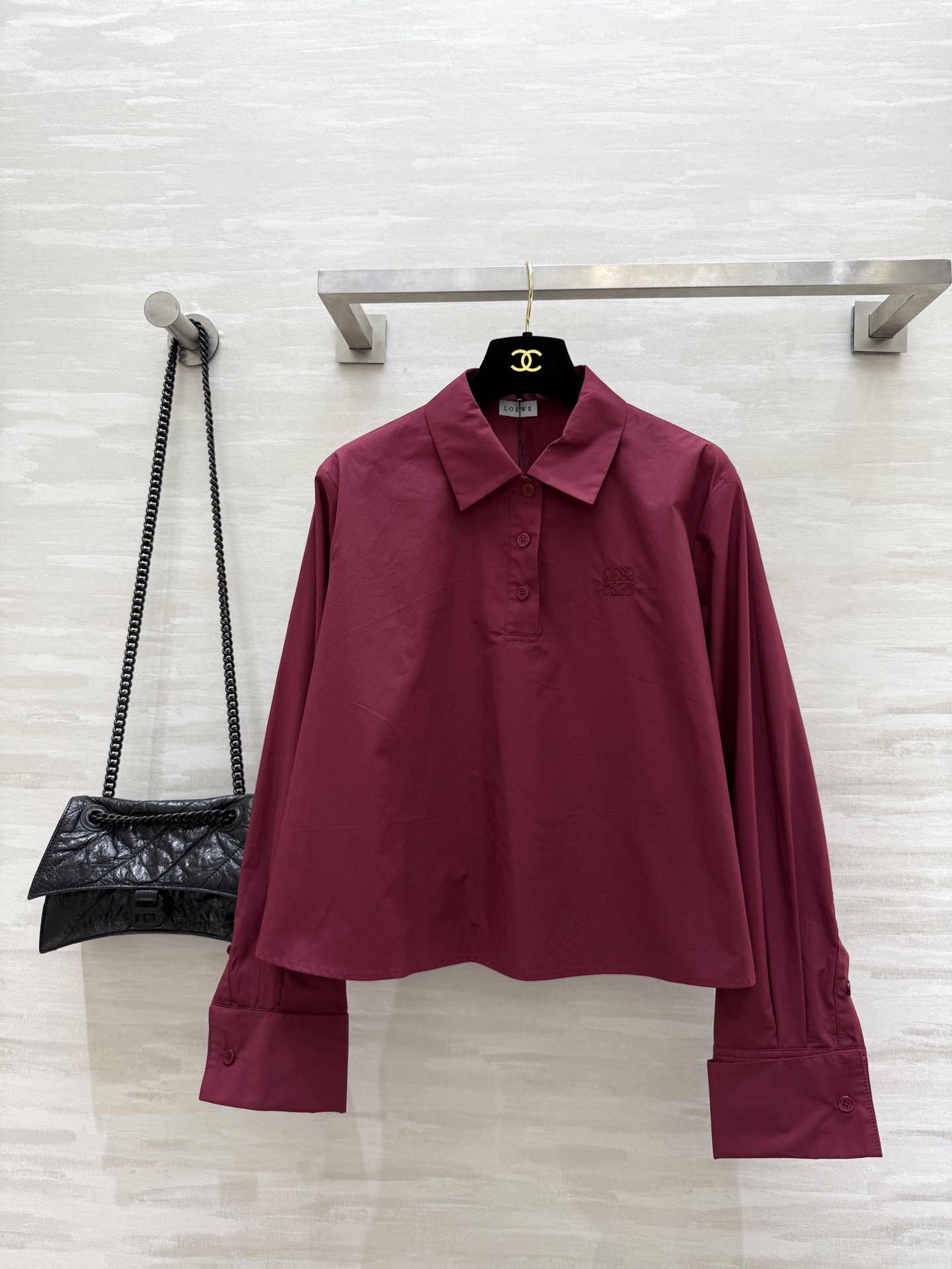 NO:499506,#Loew early autumn new style A-line doll shirt Customized pure cotton texture High quality SizeS/M/L (size s shoulder width 40, bust 104, length 51), loewe, alexander wang19860909#Loew早秋新款 A字娃娃款衬衣 定制纯棉质地 高品质 现货来sizeS/M/L（s码肩宽40,胸围104,衣长51）,,loewe,alexander wang,Women's clothing