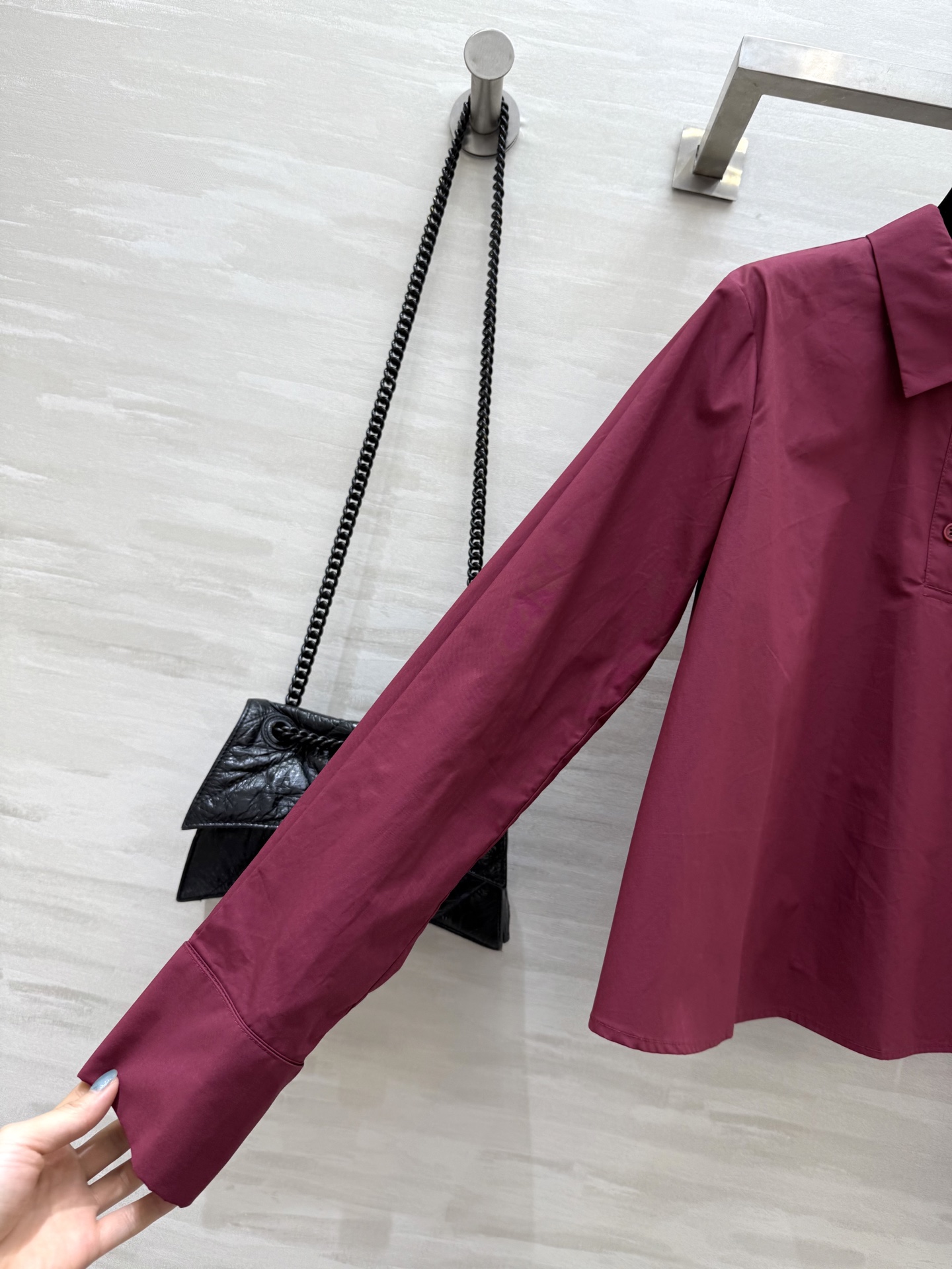 #Loew♡²⁵早秋新款 A字娃娃款衬衣 定制纯棉质地 高品质 现货来size：S/M/L（s码肩宽：4