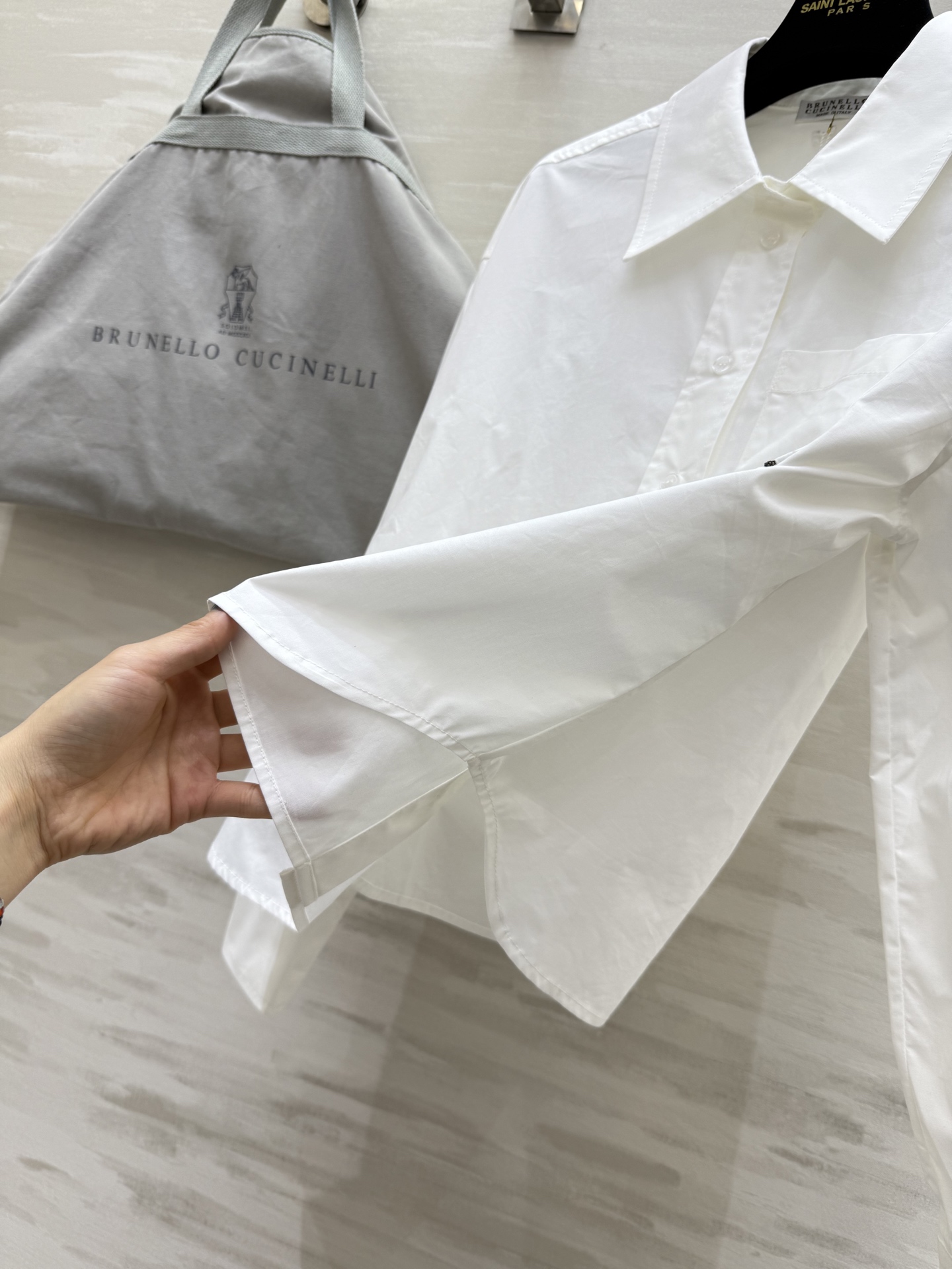 #BC²⁵早秋新款 极简风翻领衬衣 高品质 现货来size：S/M/L（s码胸围：108，衣长：56）