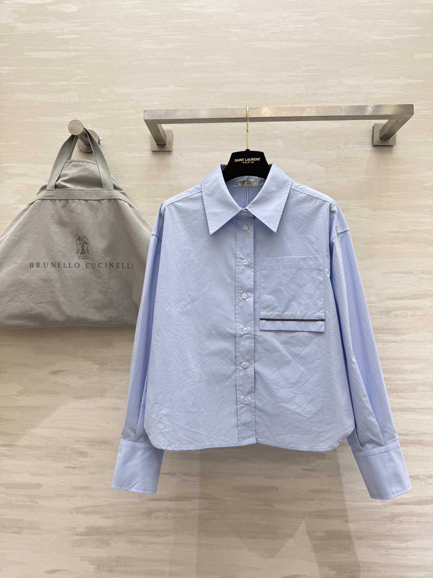 NO:500197,#BC early autumn new style minimalist lapel shirt high quality spot sizeS/M/L (size s bust 108, 56 length), alexander wang19860909#BC早秋新款 极简风翻领衬衣 高品质 现货来sizeS/M/L（s码胸围108,衣长56）,,alexander wang,Women's clothing