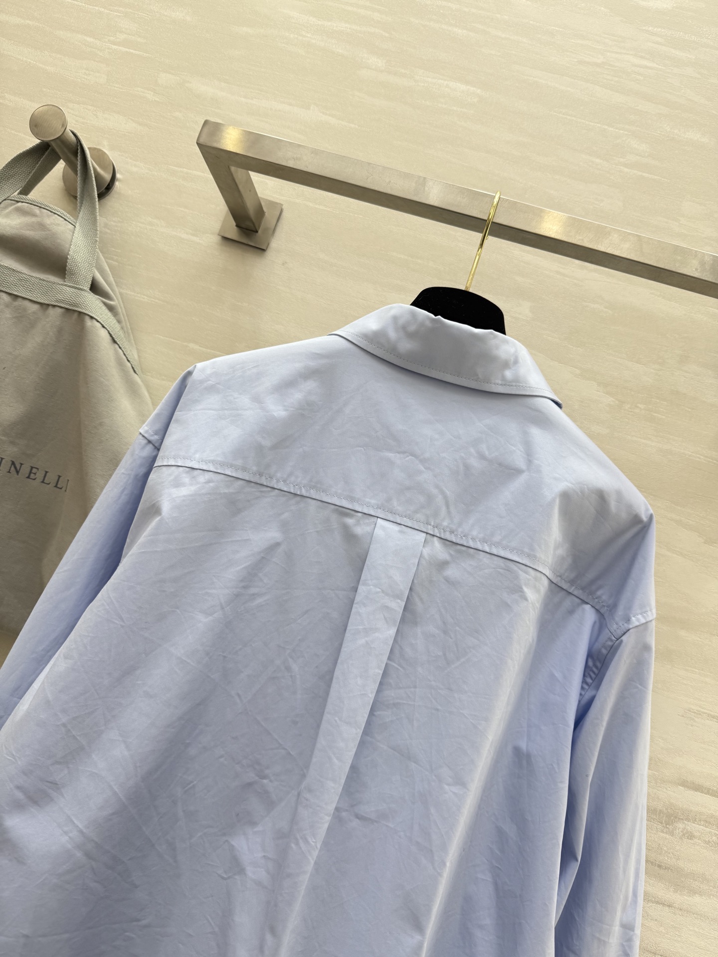 #BC²⁵早秋新款 极简风翻领衬衣 高品质 现货来size：S/M/L（s码胸围：108，衣长：56）