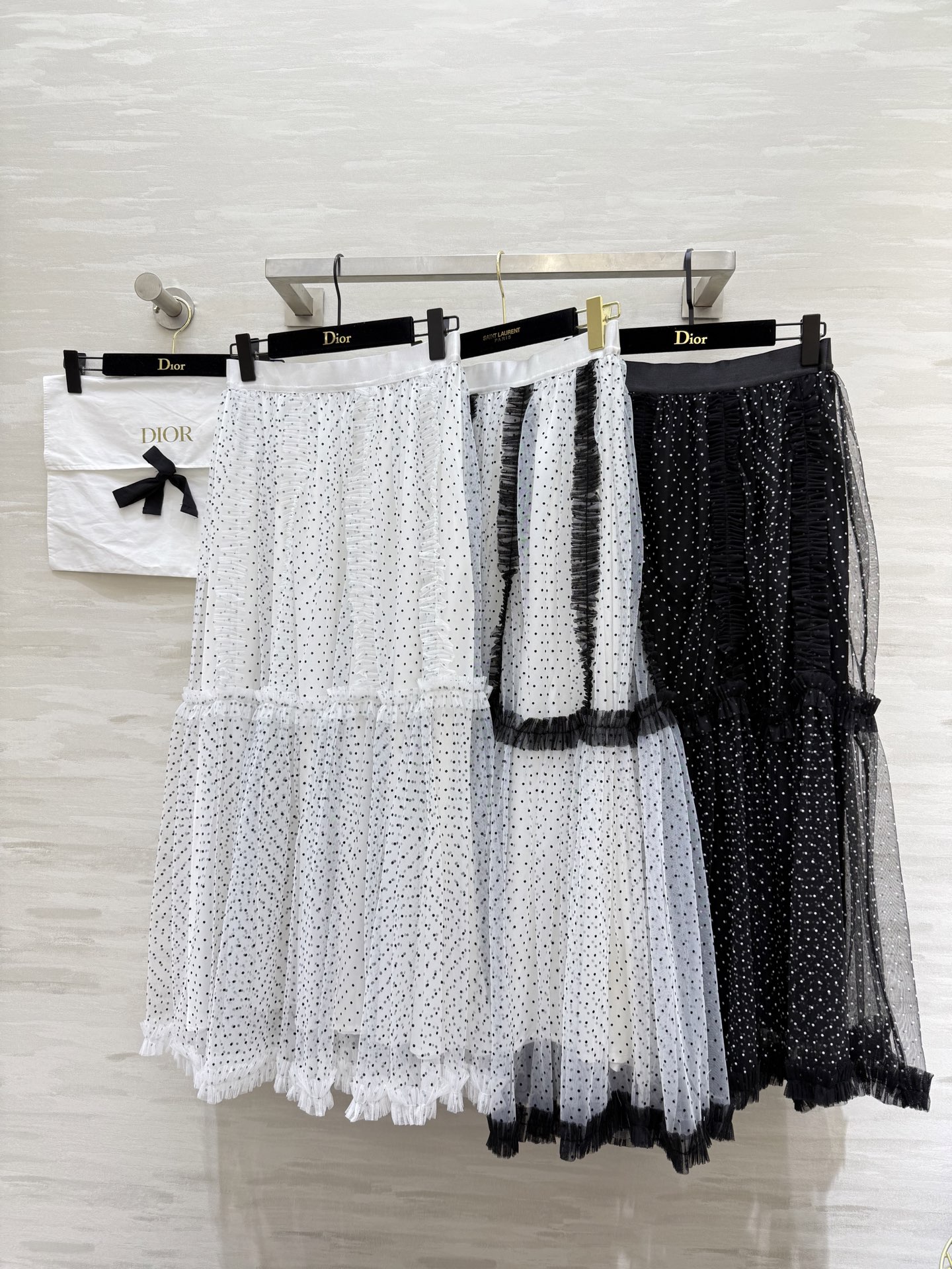 #DIO♡²⁵早秋新款 波点植绒网纱半裙 高品质定制 现货首发size：S/M/L（s码弹力腰围：64，