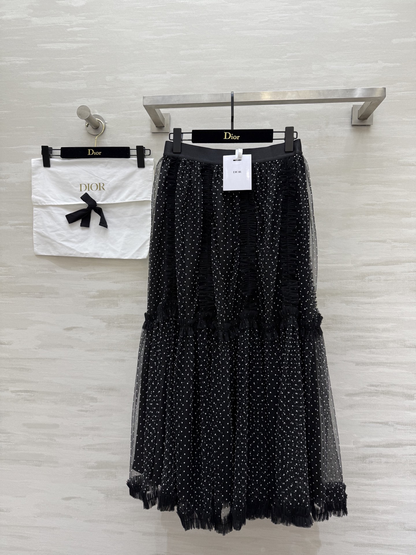NO:501036,#DIO early autumn new style polka dot flocked mesh skirt high quality customization spot first sizeS/M/L (size s elastic waist 64, skirt length 90), dior, skirts, alexander wang19860909#DIO早秋新款 波点植绒网纱半裙 高品质定制 现货首发sizeS/M/L（s码弹力腰围64,裙长90）,,dior,skirts,alexander wang,Women's clothing