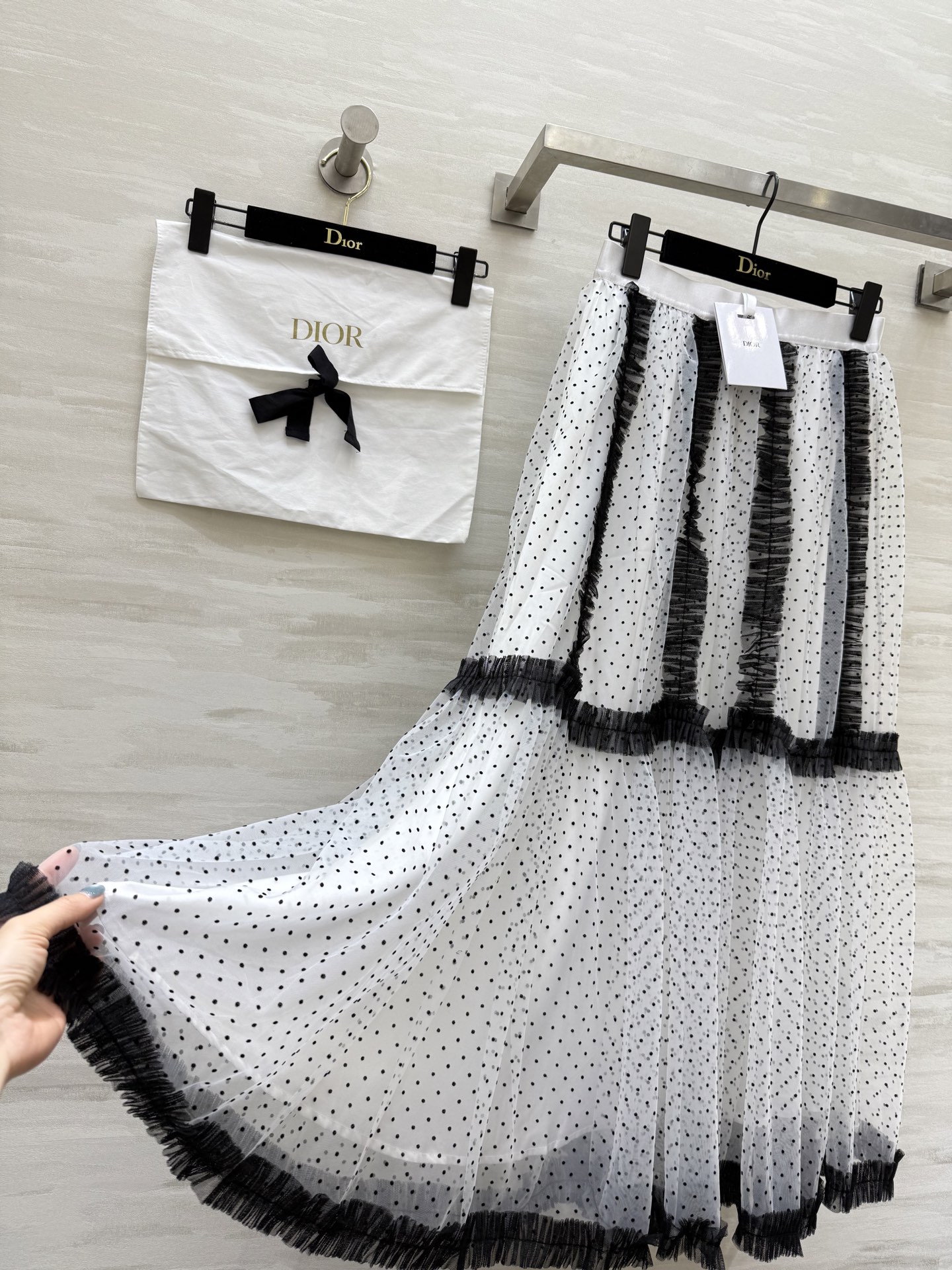 #DIO♡²⁵早秋新款 波点植绒网纱半裙 高品质定制 现货首发size：S/M/L（s码弹力腰围：64，