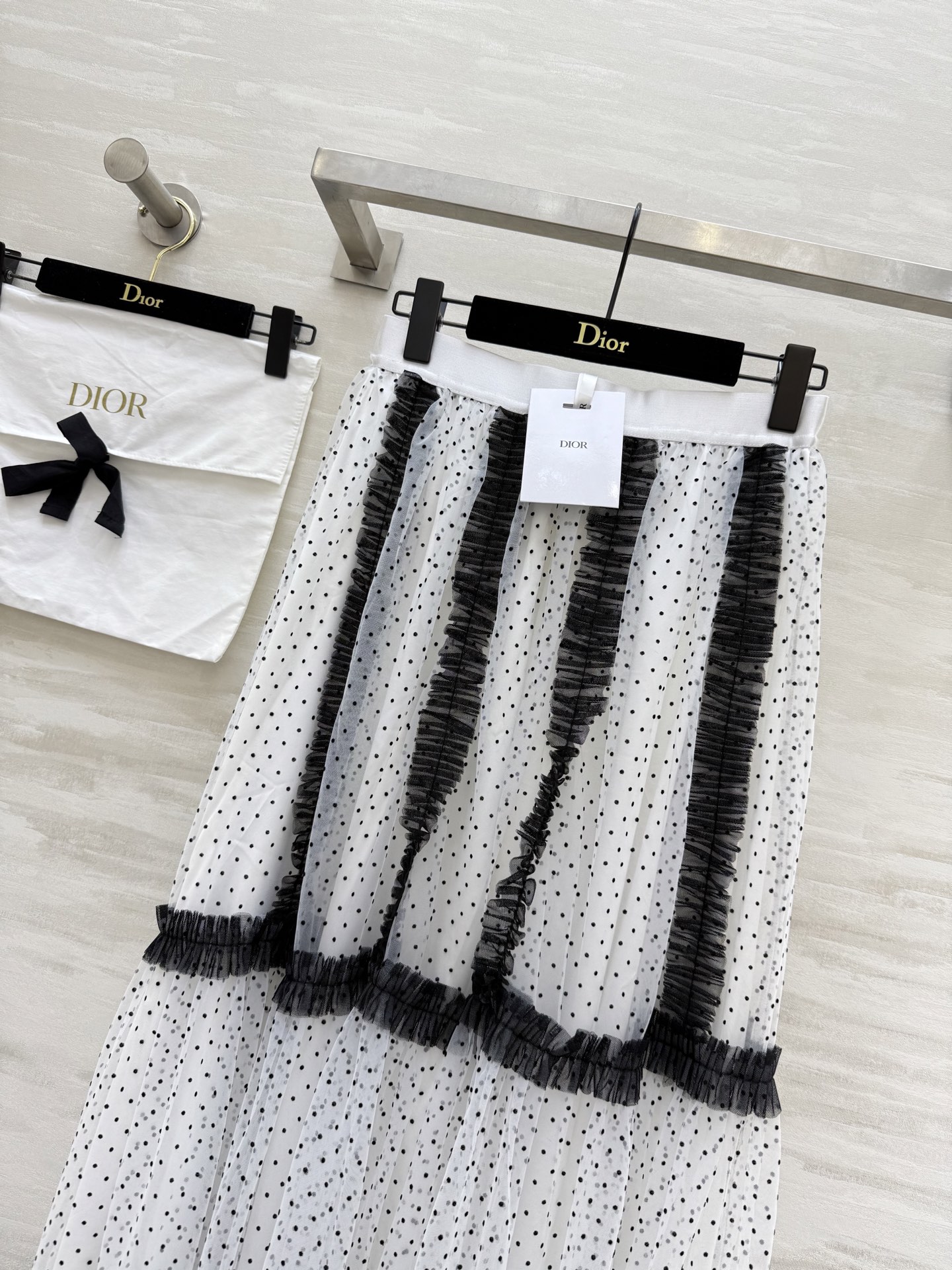 #DIO♡²⁵早秋新款 波点植绒网纱半裙 高品质定制 现货首发size：S/M/L（s码弹力腰围：64，