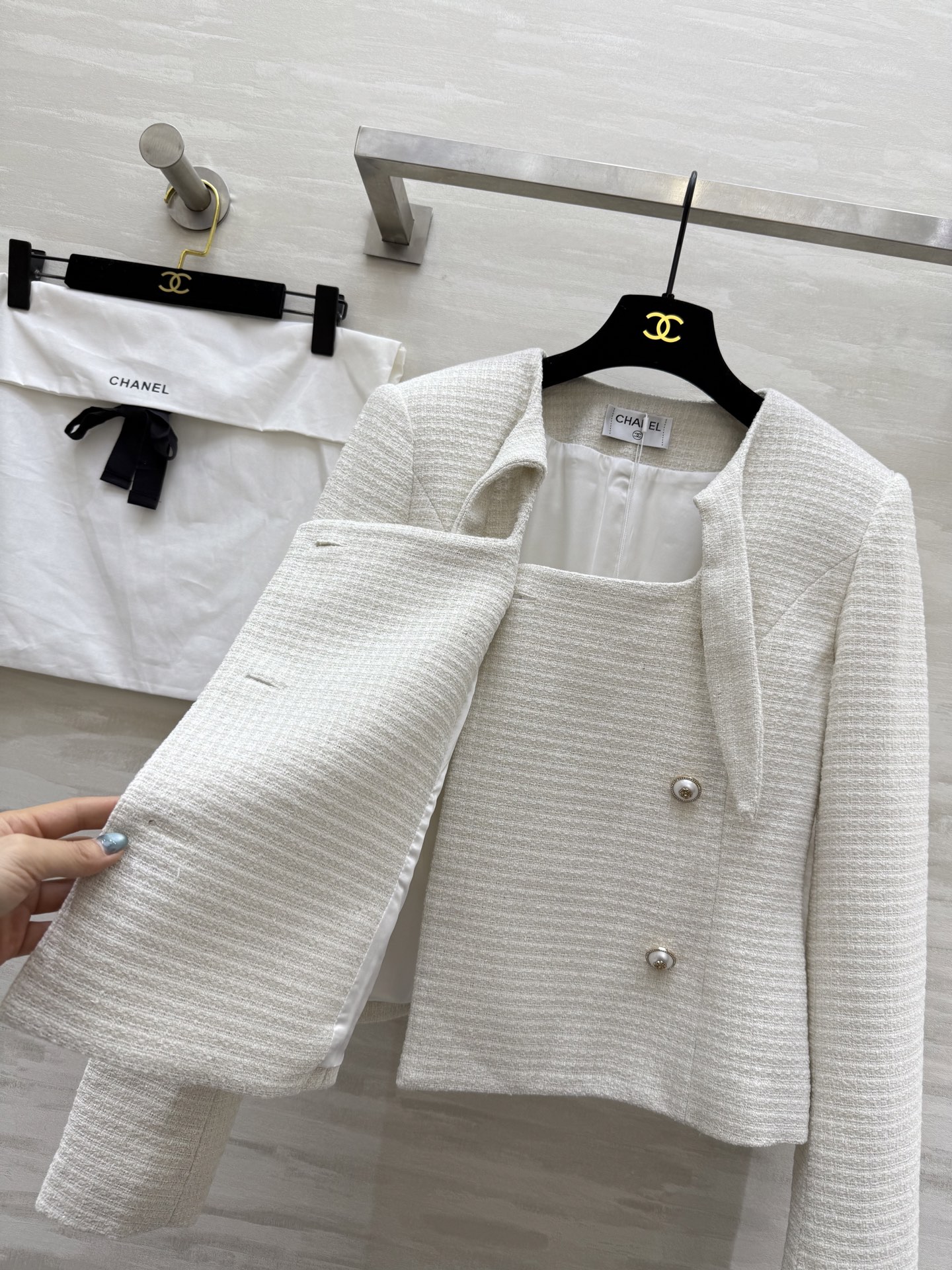 #Chane♡²⁵秋冬新款 系带设计羊毛花呢外套 高品质定制 现货来size：36/38/40（36码肩