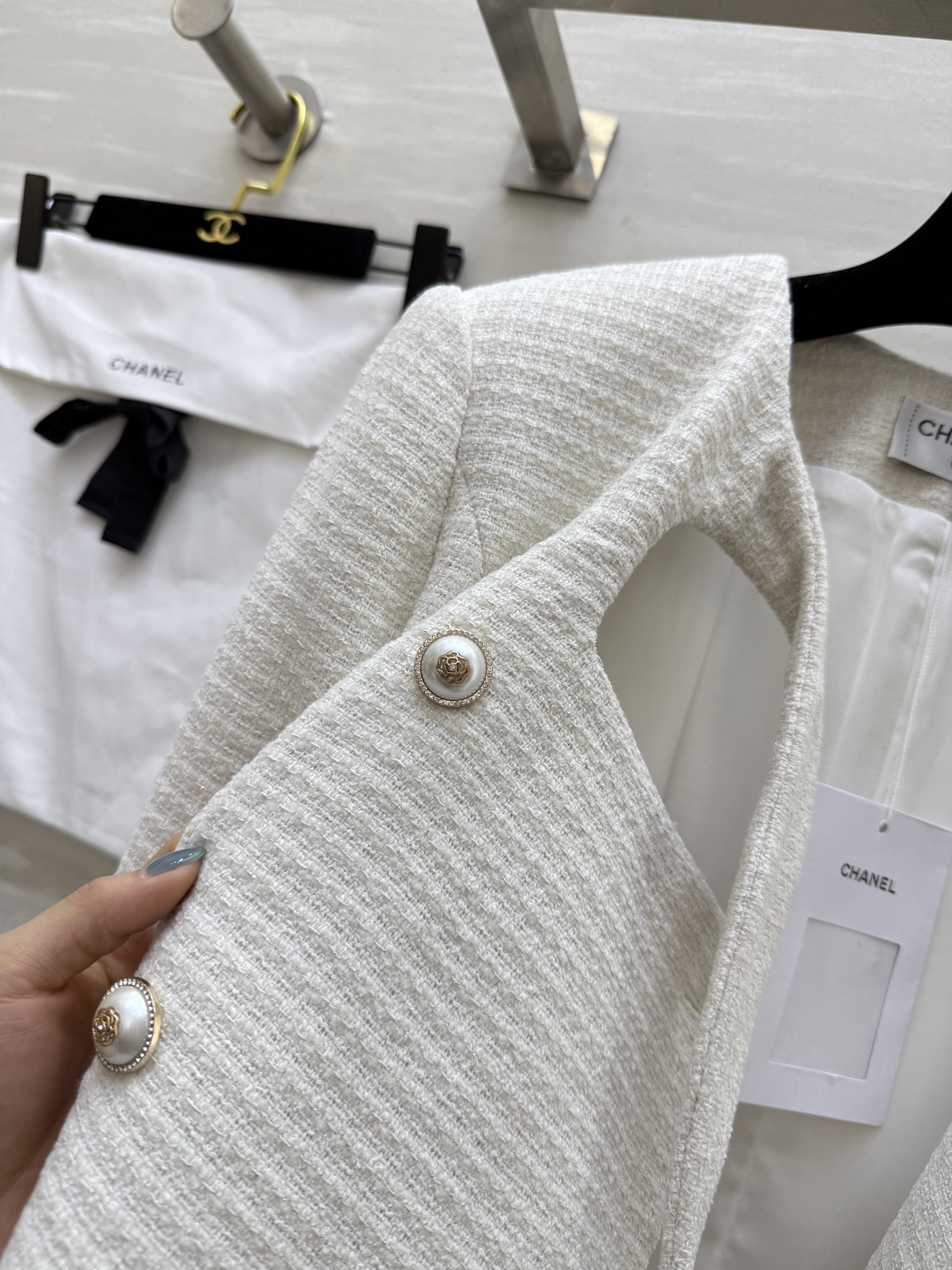 #Chane♡²⁵秋冬新款 系带设计羊毛花呢外套 高品质定制 现货来size：36/38/40（36码肩