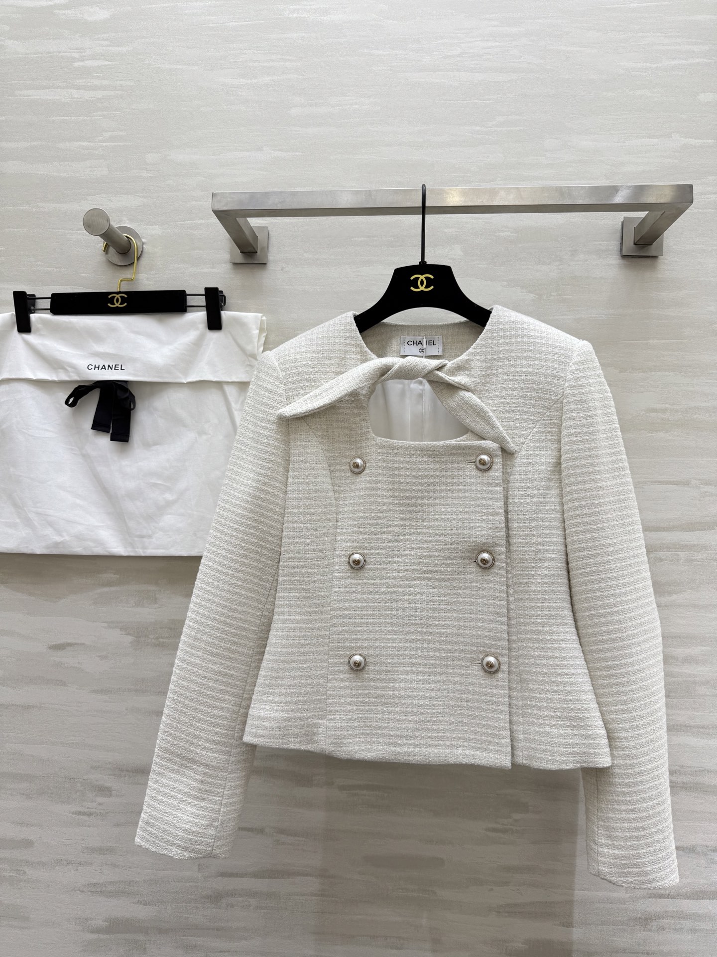 NO:501866,#Chane autumn and winter new style lace-up design wool tweed jacket high quality customization spot size36/38/40 (36 size shoulder width 37, bust 84, 53 length), chanel, jackets & coats, alexander wang19860909#Chane秋冬新款 系带设计羊毛花呢外套 高品质定制 现货来size36/38/40（36码肩宽37,胸围84,衣长53）,,chanel,jackets & coats,alexander wang,Women's clothing