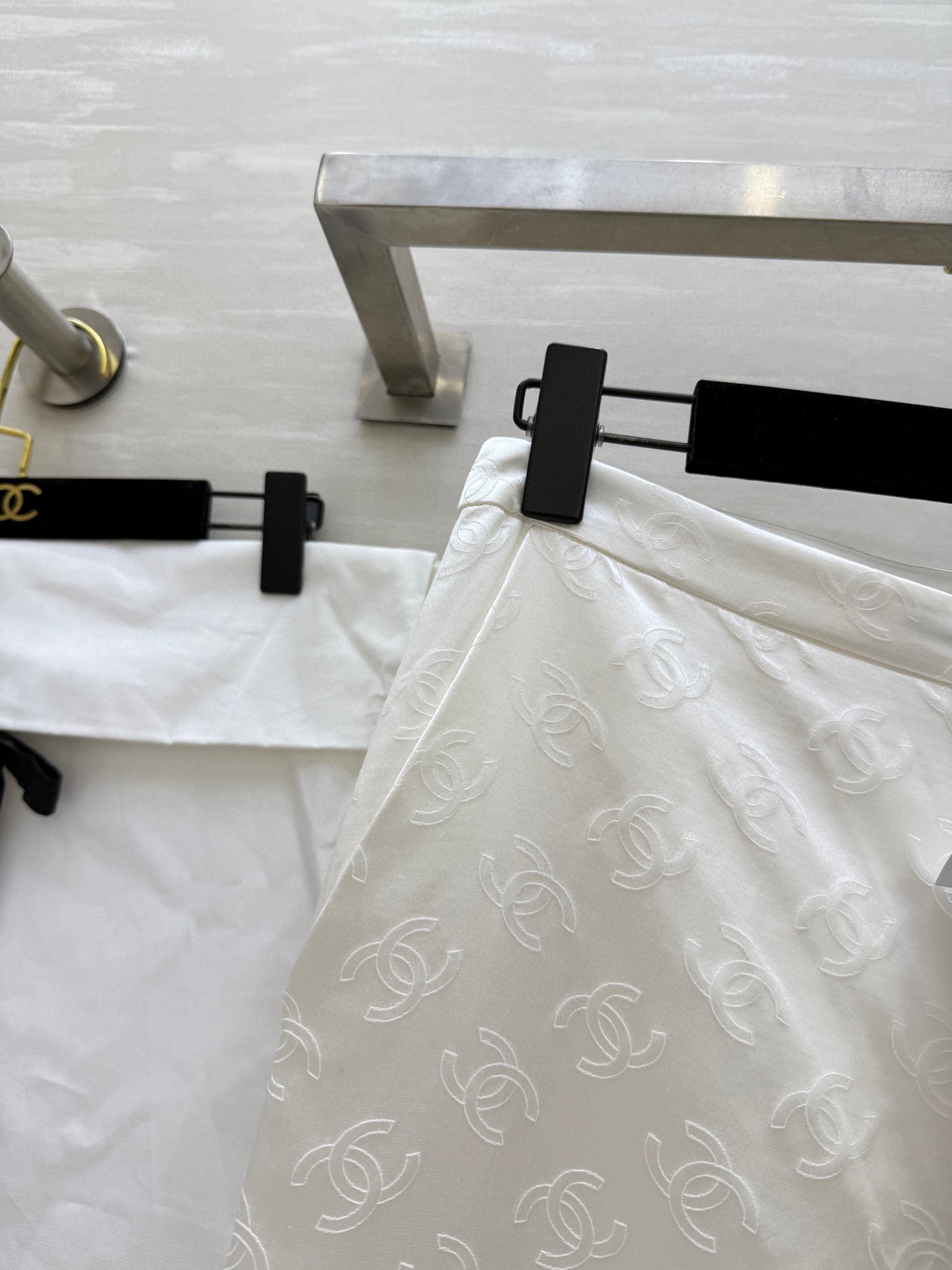 #Chane♡²⁵早秋新款 真丝提花阔腿裤 高品质定制 现货首发size：36/38/40（36码腰围：