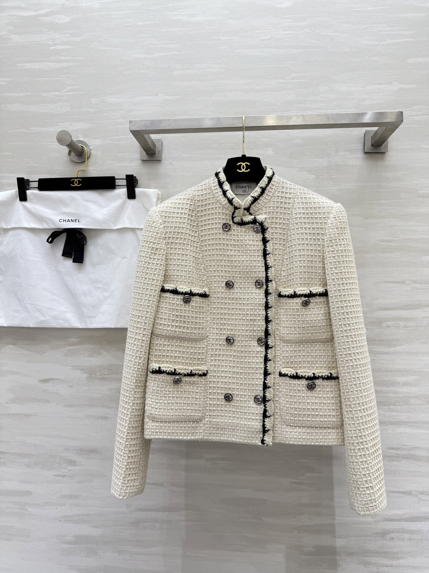 NO:502948,#Chane Salzburg Series Wool Soft Tweed Braided Jacket High Quality Customized Spot First-time Size36/38/40 (36 size shoulder width 38, bust 90, 50 length), Chanel, jackets & coats, alexander wang19860909#Chane萨尔茨堡系列 羊毛软花呢编织外套 高品质定制 现货首发size36/38/40（36码肩宽38,胸围90,衣长50）,,chanel,jackets & coats,alexander wang,Women's clothing