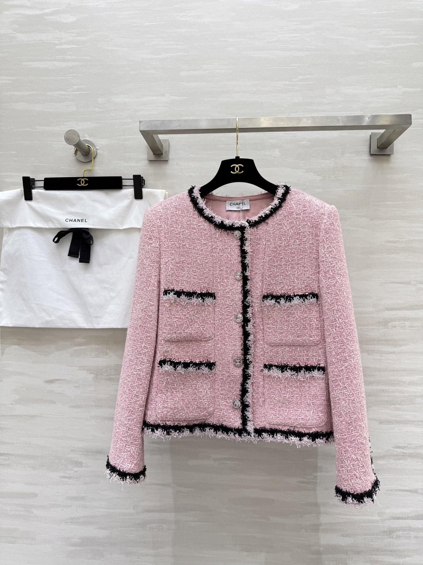 NO:502958,#Chane Salzburg Series Wool Soft Tweed Braided Jacket High Quality Customized Spot First-time Size36/38/40 (36 size shoulder width 38, bust 90, 50 length), Chanel, jackets & coats, alexander wang19860909#Chane萨尔茨堡系列 羊毛软花呢编织外套 高品质定制 现货首发size36/38/40（36码肩宽38,胸围90,衣长50）,,chanel,jackets & coats,alexander wang,Women's clothing