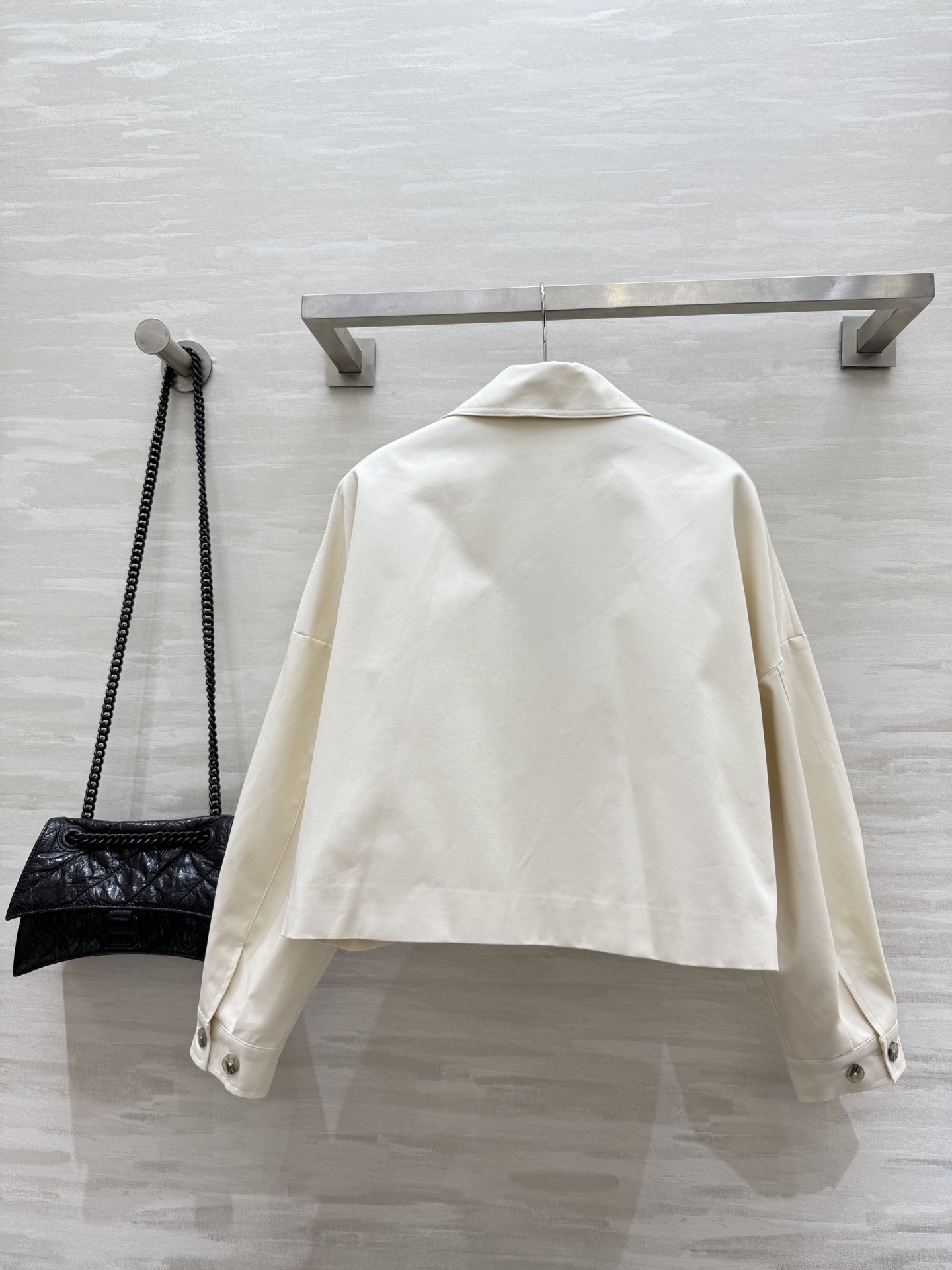 被问爆💥新季穿搭公式Prada女孩👀过来！王炸系列单品！直接把松弛感和高级感焊死在身上！高品质定制 现货