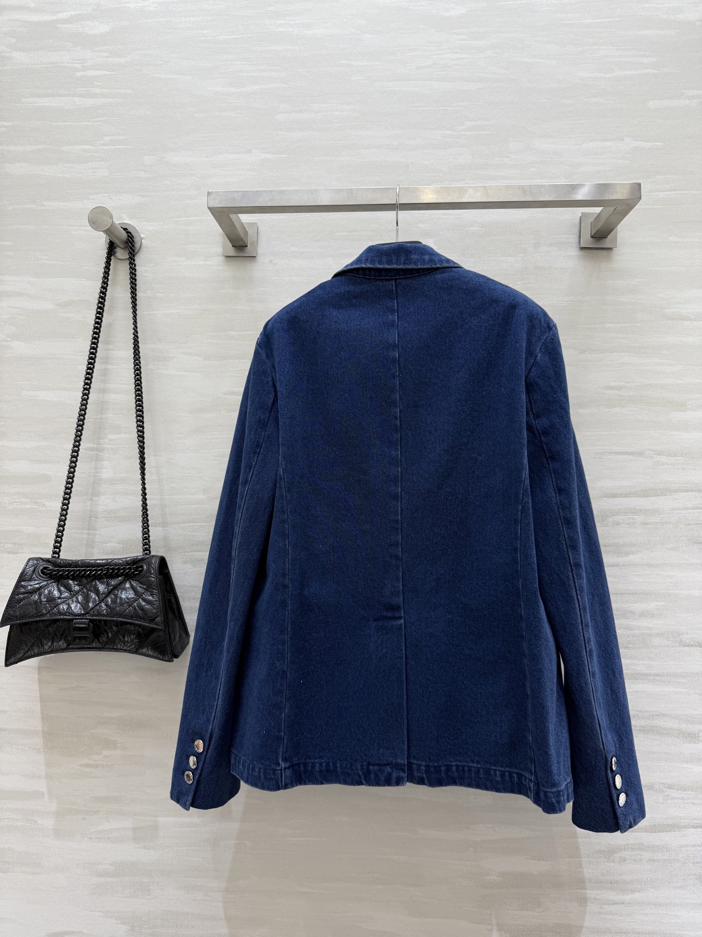 #Prad♡²⁵早秋新款 牛仔西装外套 高品质定制 现货来size：S/M/L（s码肩宽：42，胸围：9