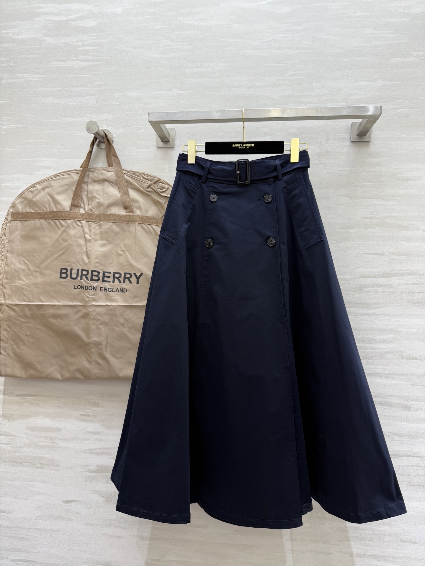NO:502967,#Burberr autumn and winter new style British style skirt high quality customization spot sizeS/M/L (size size 68 waist circumference, skirt length 91), burberry, skirts, alexander wang19860909#Burberr秋冬新款 英伦风半身裙 高品质定制 现货来 sizeS/M/L（s码腰围68,裙长91）,,burberry,skirts,alexander wang,Women's clothing