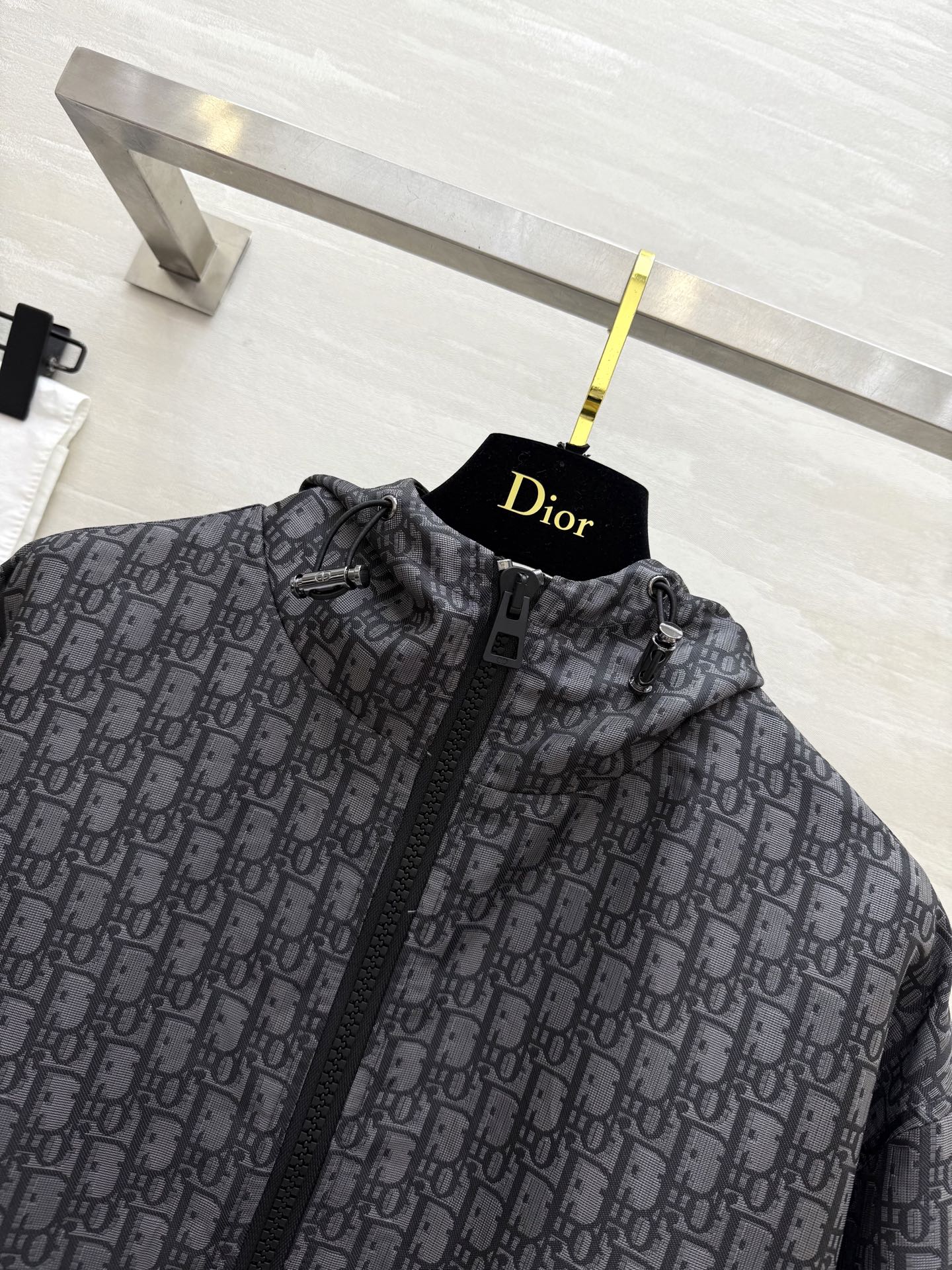 #DIO♡²⁵早秋新款 老花连帽冲锋衣外套 高品质定制 现货首发size：S/M/L（s码胸围：114，