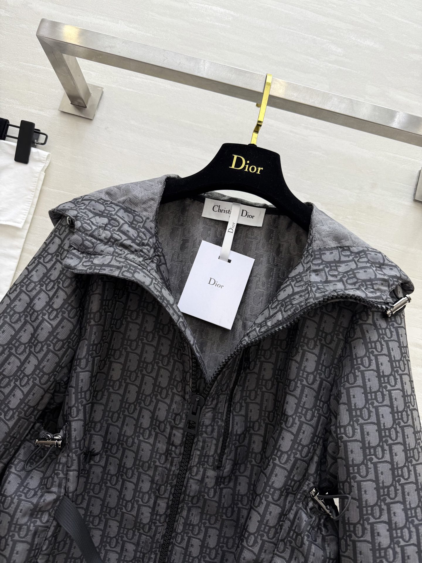 #Dio²⁵早秋新款 Oblique 短款冲锋衣 定制字母提花 开模logo五金 高品质 现货首发siz