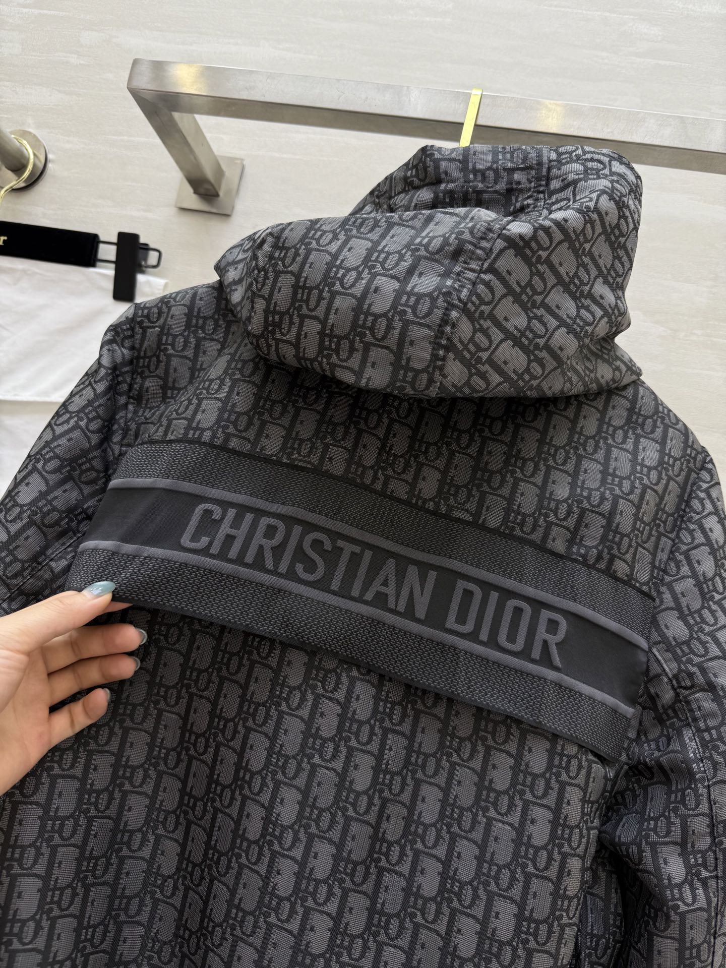 #Dio²⁵早秋新款 Oblique 短款冲锋衣 定制字母提花 开模logo五金 高品质 现货首发siz