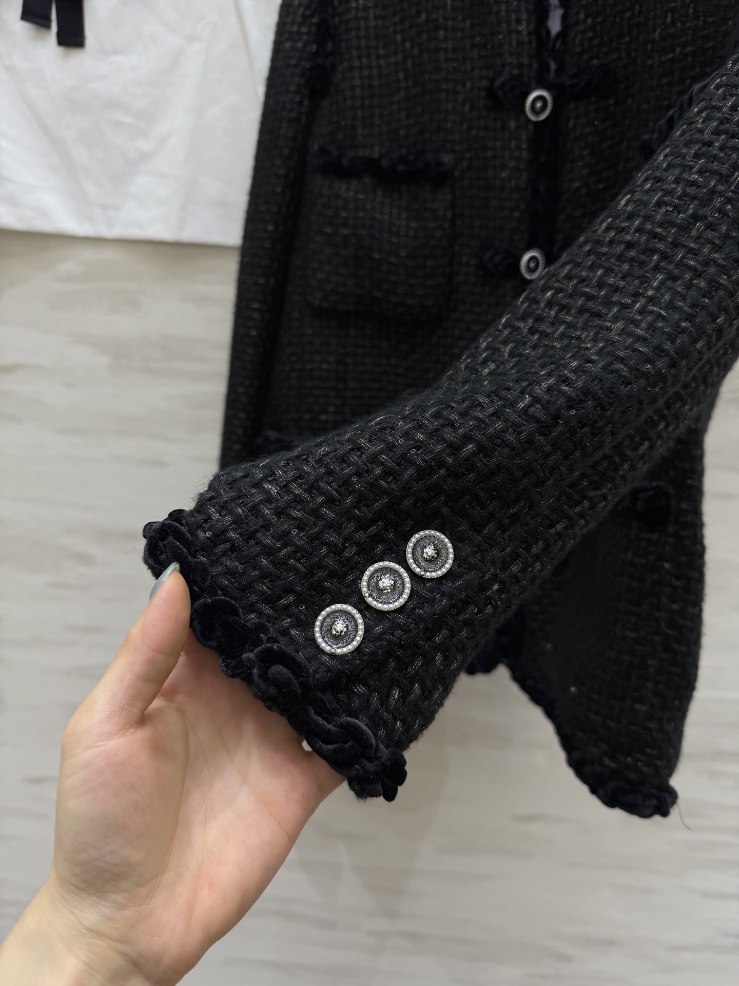 #Chane♡²⁵A 四口袋盘扣滚边花呢廓形外套 面料带细闪 太经典好看 高品质定制 现货来size：3