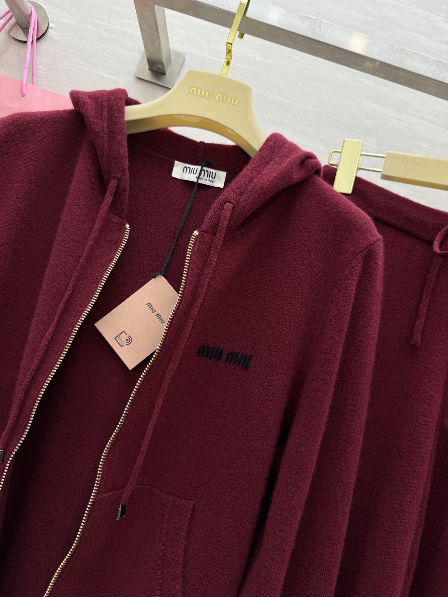 #Miumi♡²⁵秋冬新款 羊毛休闲套装 高品质定制 现货来size：S/M/L（ S码肩宽：37，胸围