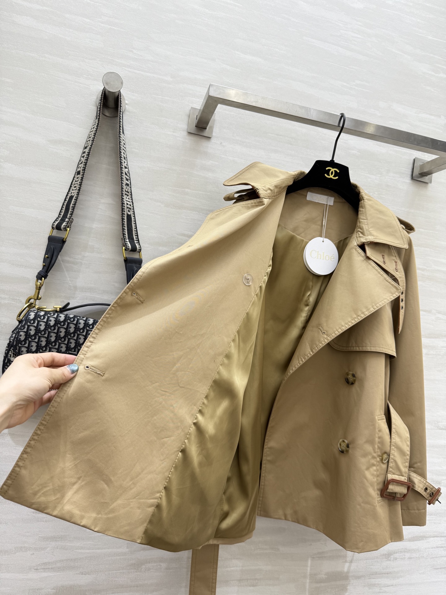 #Chloé 风衣外套 超级显瘦时髦的一款外套 高品质定制 现货首发size：S/M/L（s码胸围：10