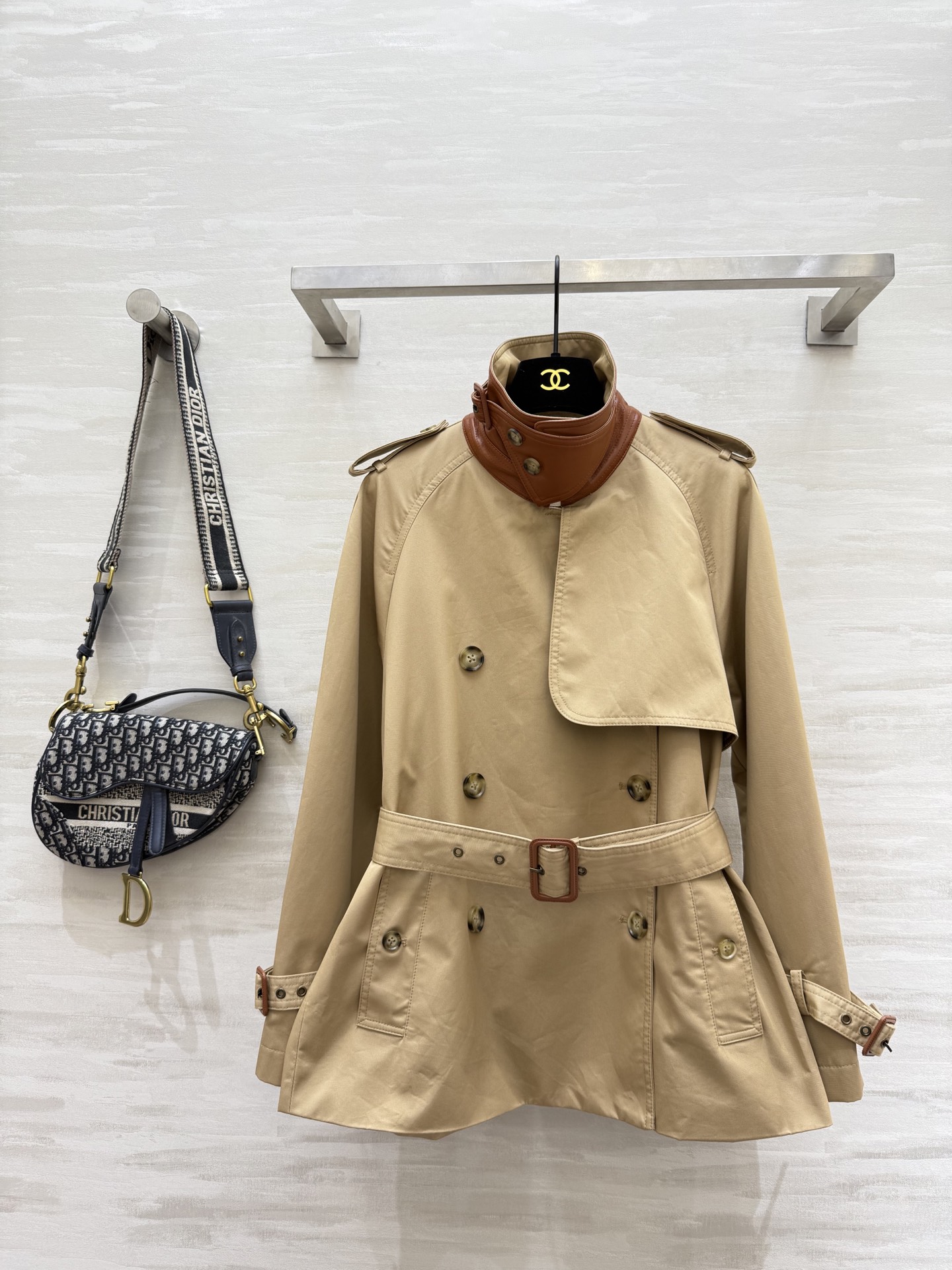 #Chloé 风衣外套 超级显瘦时髦的一款外套 高品质定制 现货首发size：S/M/L（s码胸围：10