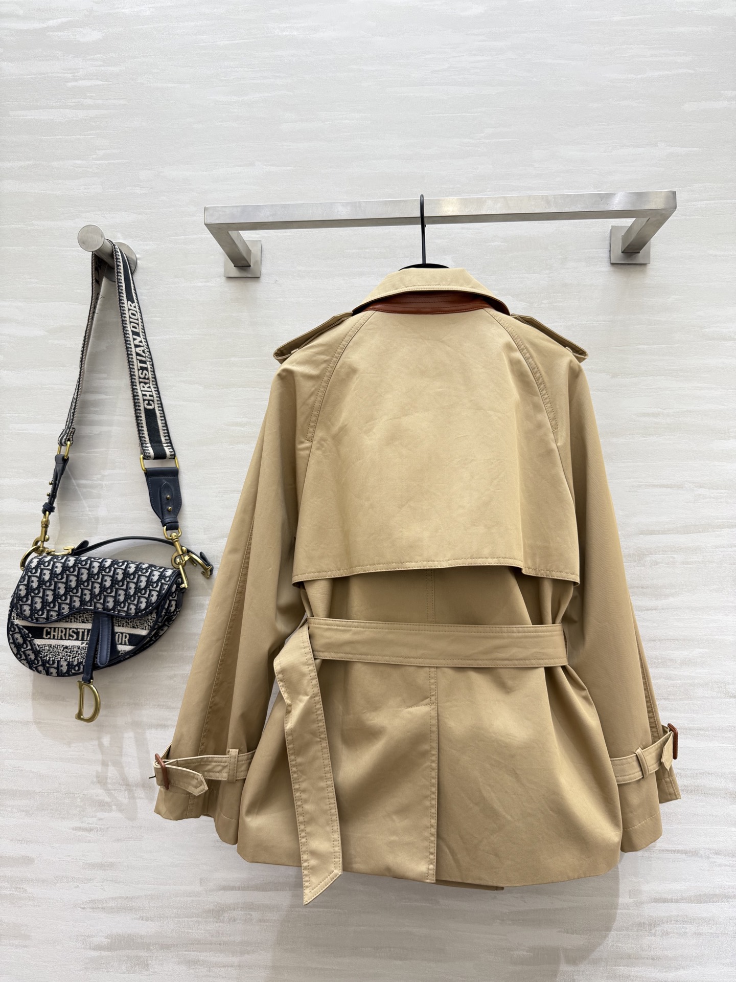 #Chloé 风衣外套 超级显瘦时髦的一款外套 高品质定制 现货首发size：S/M/L（s码胸围：10