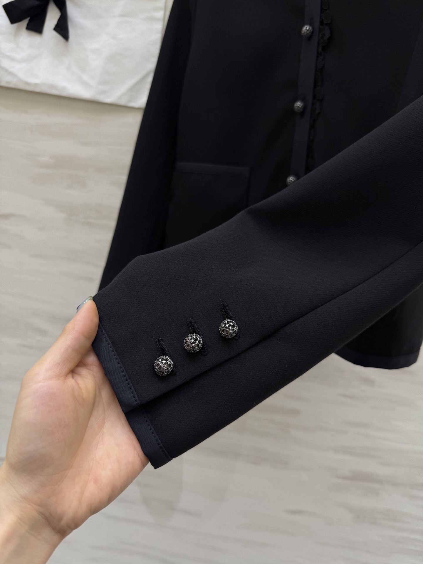 #DIO♡²⁵早秋新款 定制CD扣精致高级 高品质 现货来size：36/38/40（36码肩宽：38，